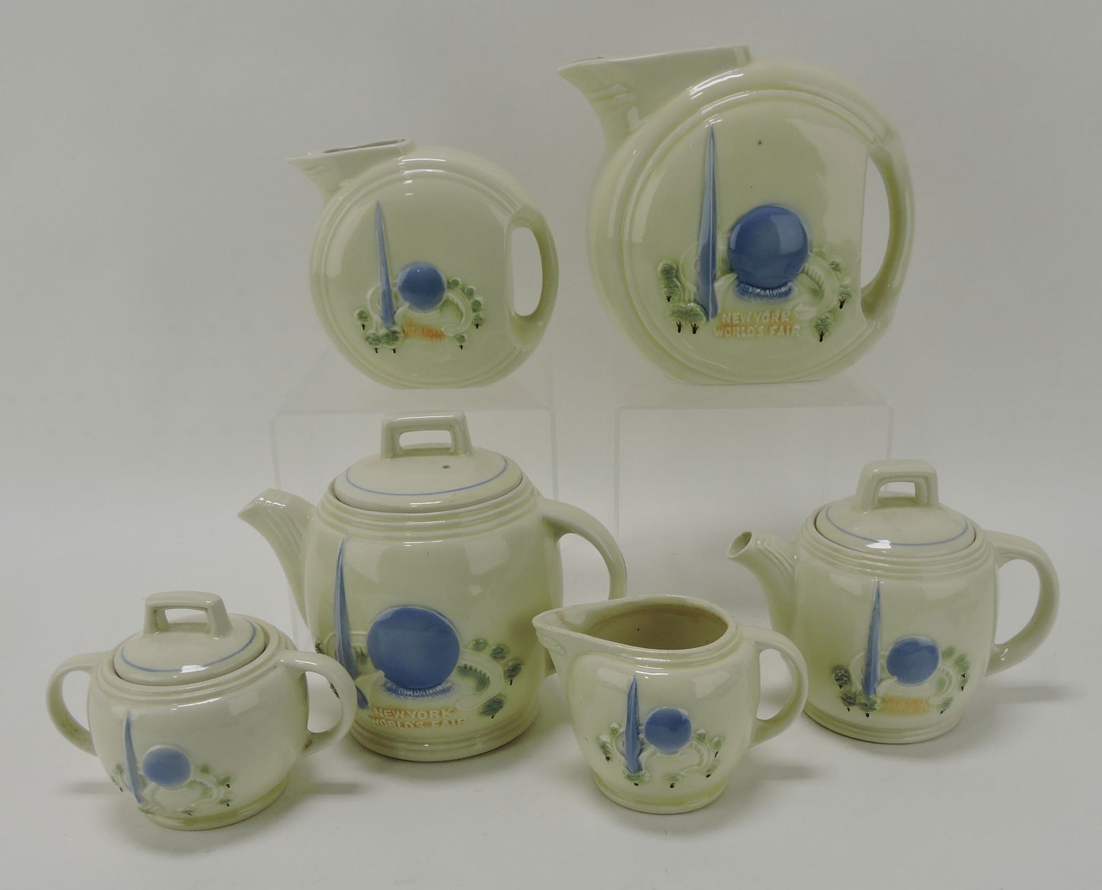 Porcelier New York World's Fair juice (1 of 1)