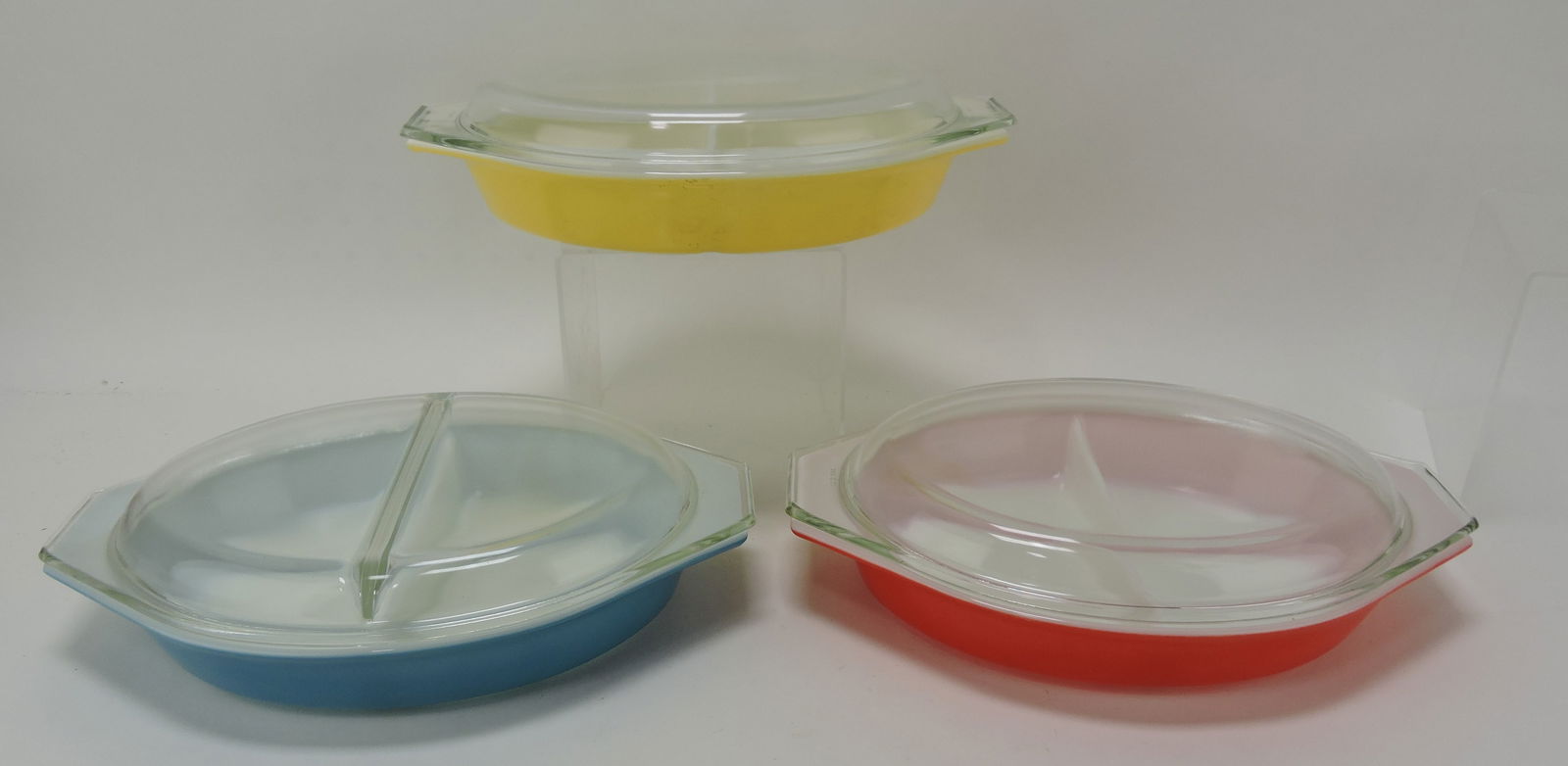 Pyrex lot of 3 oval 2 part bakers, 1 1/2" qt (1 of 1)