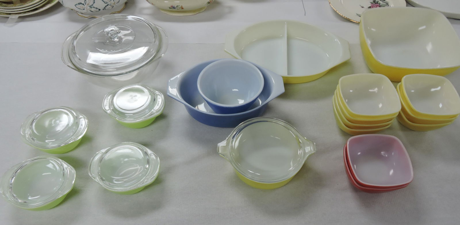 Pyrex lot of 19 pcs (1 of 1)