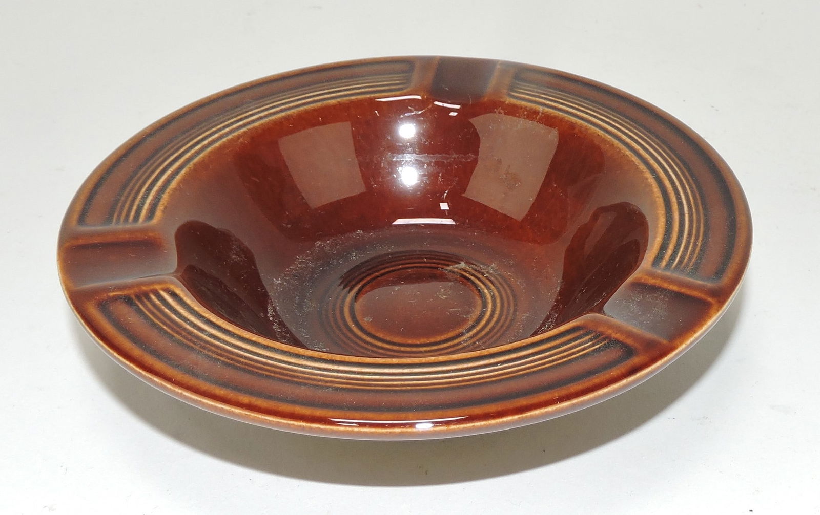 Fiesta ashtray, Amberstone (1 of 1)