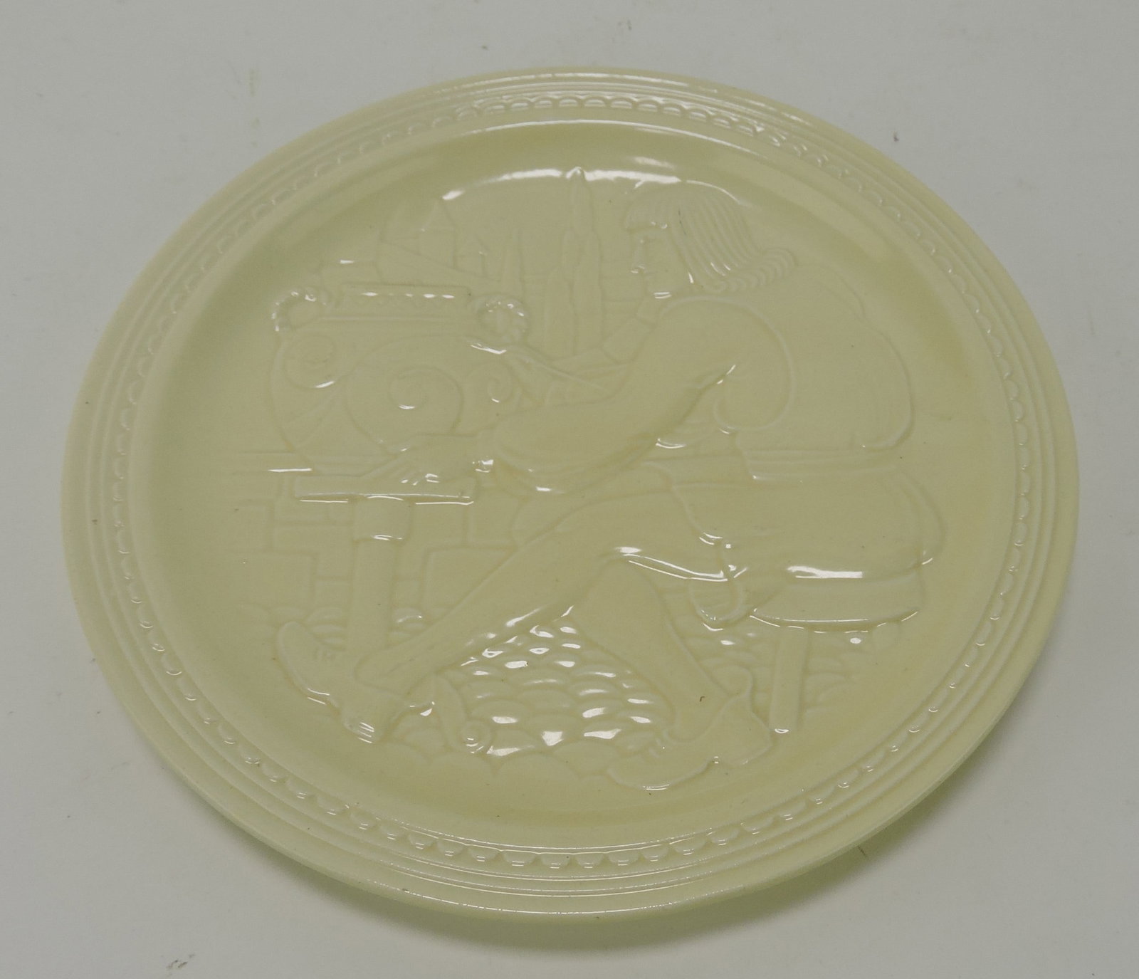 Fiesta World's Fair potter decorating: vase plate, ivory