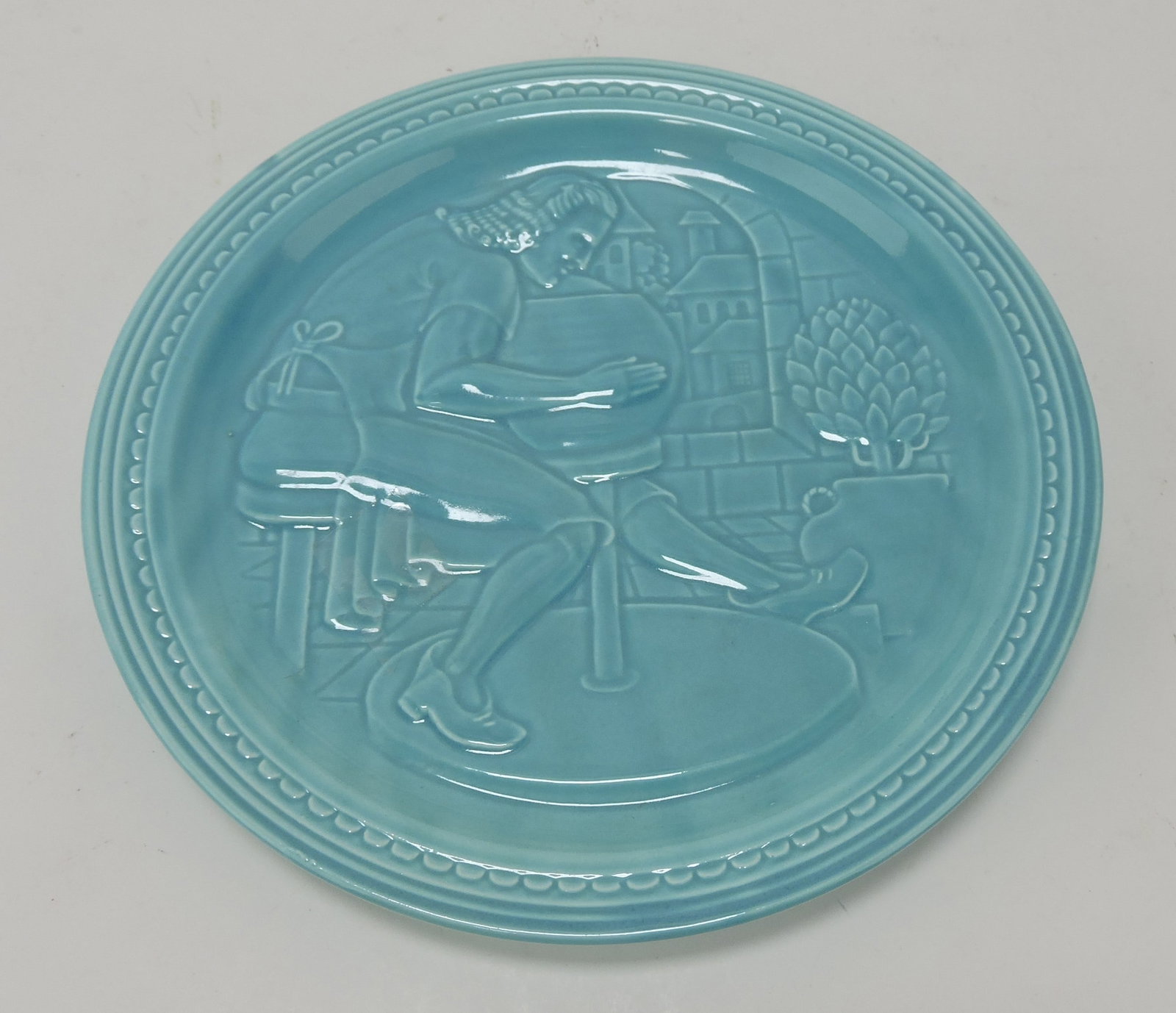 Fiesta World's Fair potter at wheel plate,: turquoise
