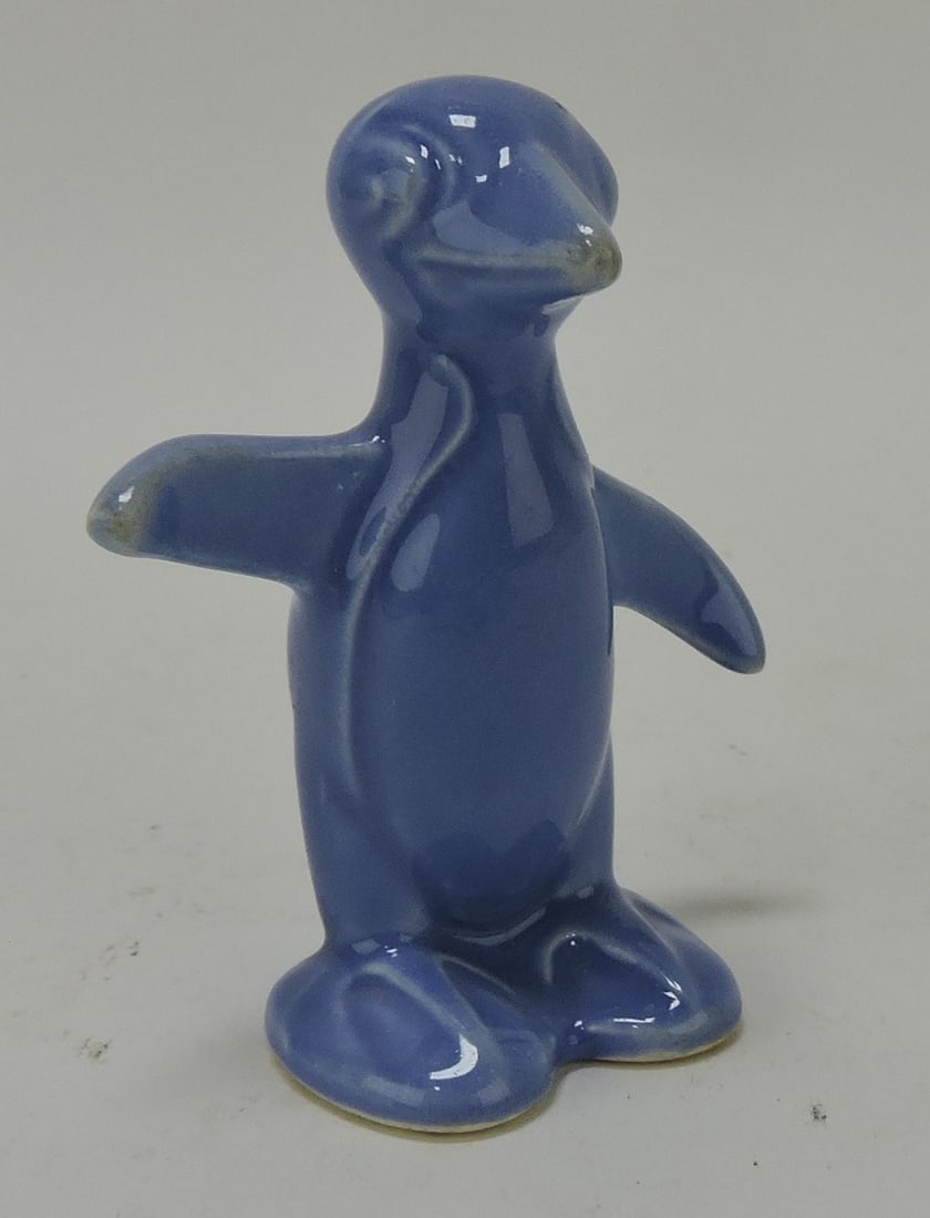 Harlequin animal, penguin, mauve blue: .