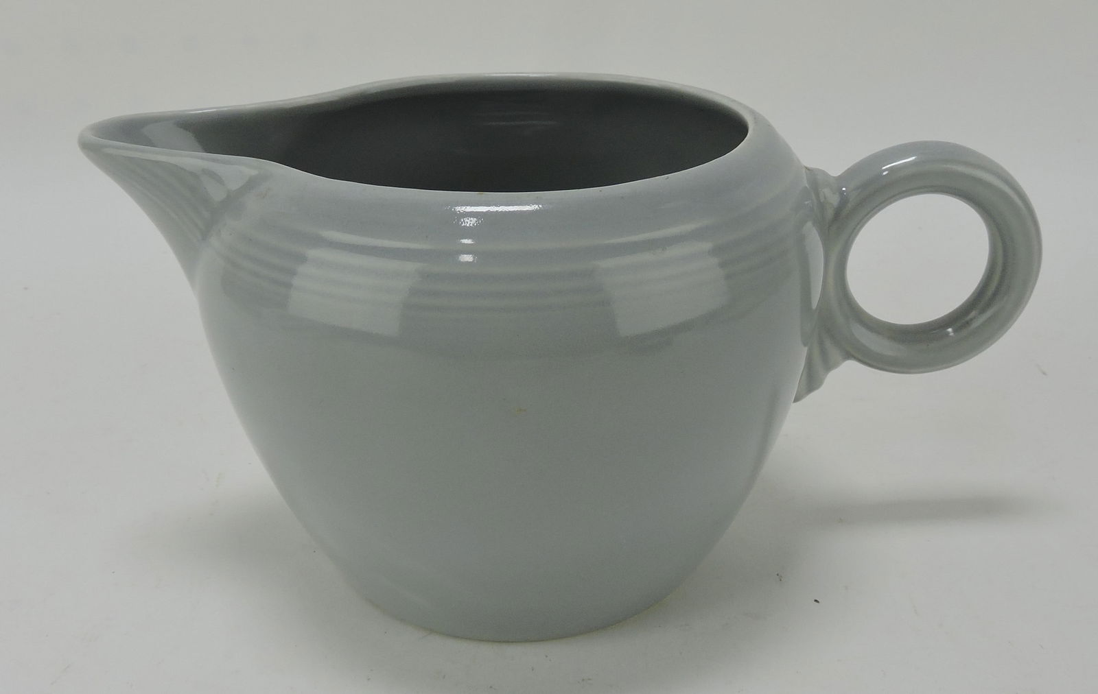 Fiesta two pint jug, gray (1 of 1)