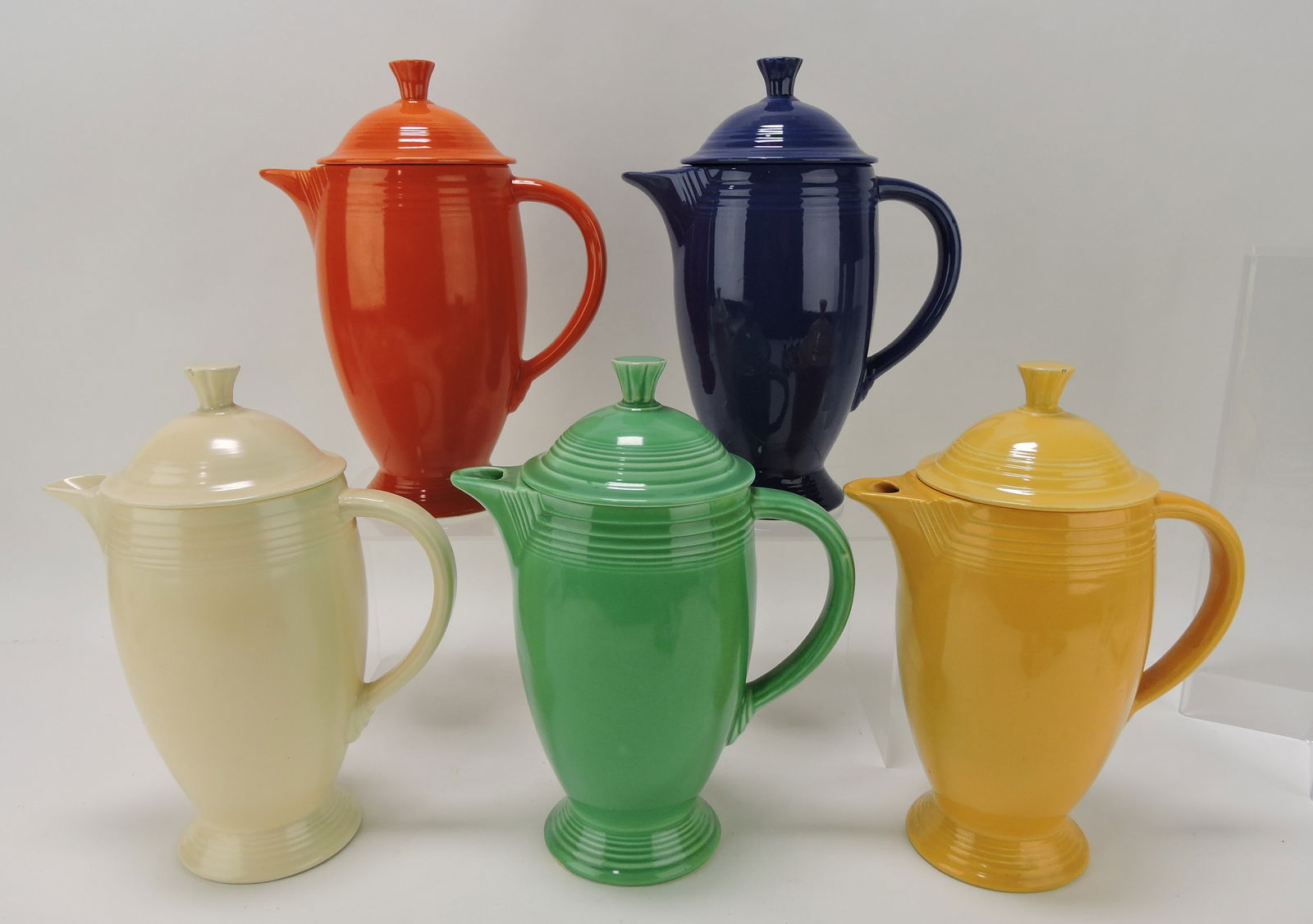 Fiesta coffee pot group, 5 mixed, minor (1 of 1)