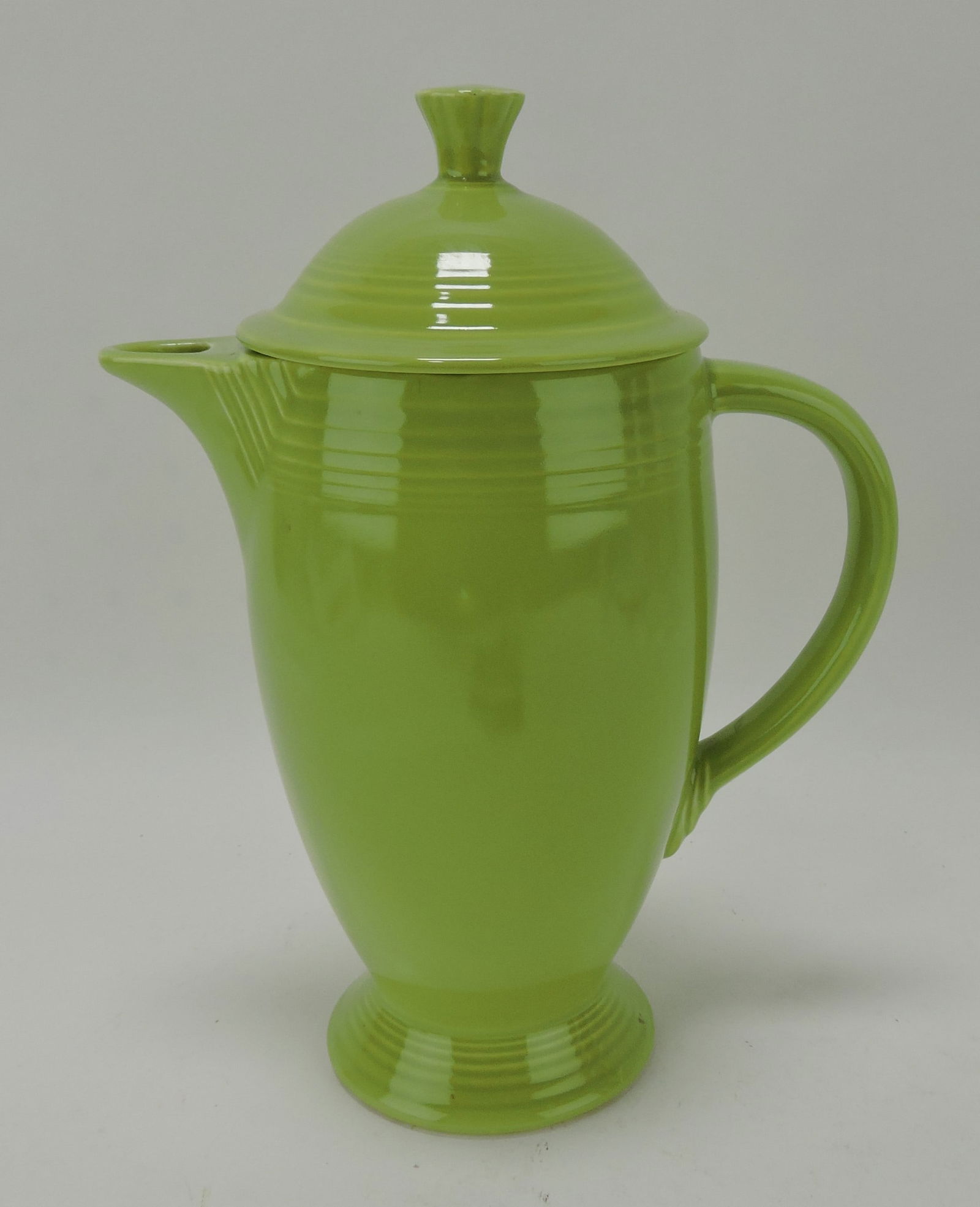 Fiesta coffee pot, chartreuse (1 of 1)