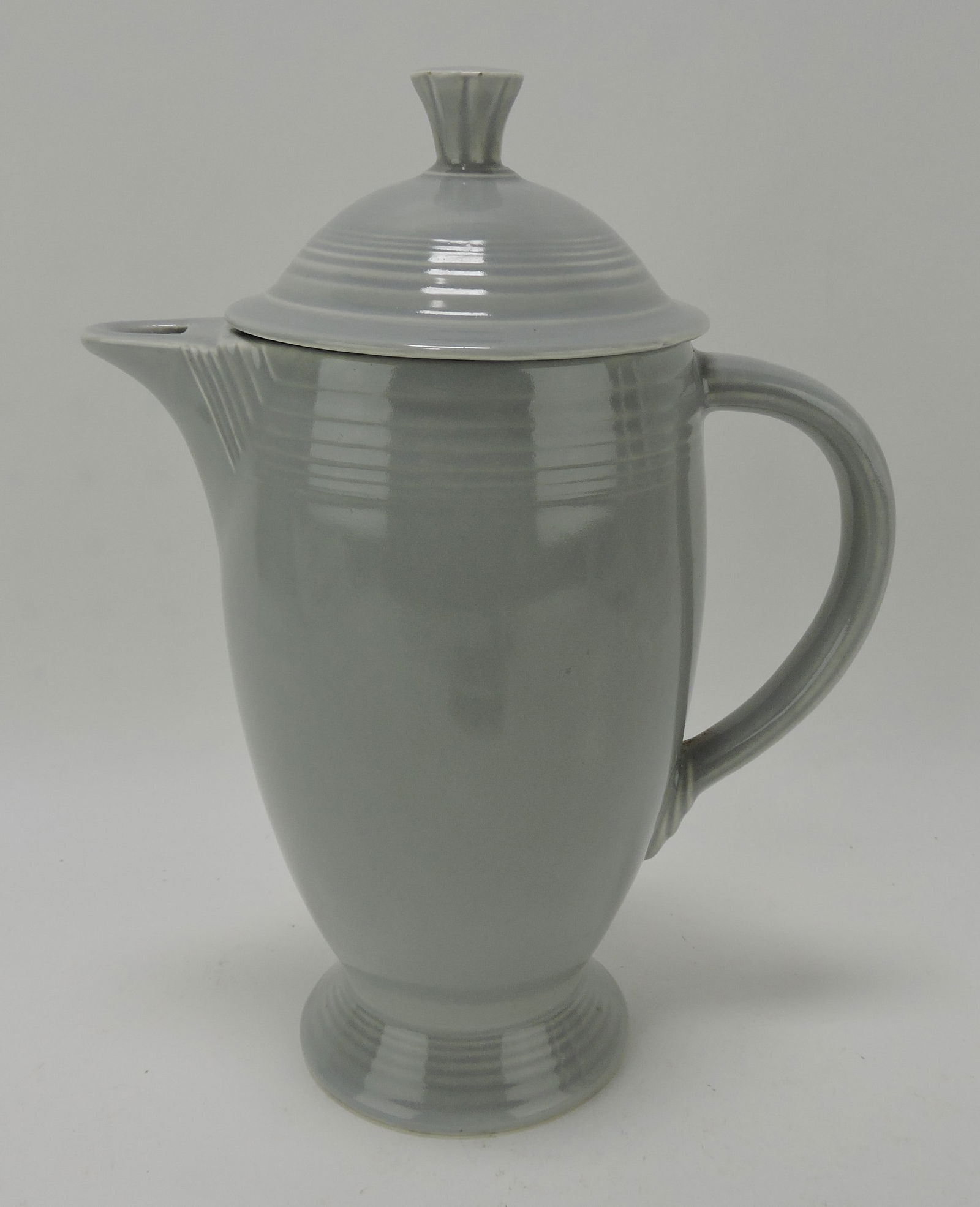 Fiesta coffee pot, gray (1 of 1)
