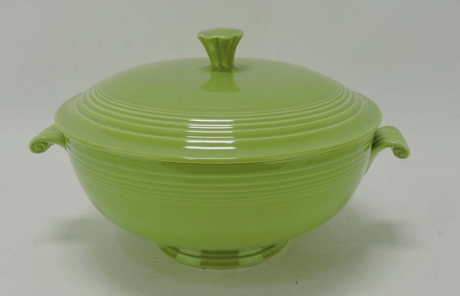 Fiesta casserole, chartreuse (1 of 1)