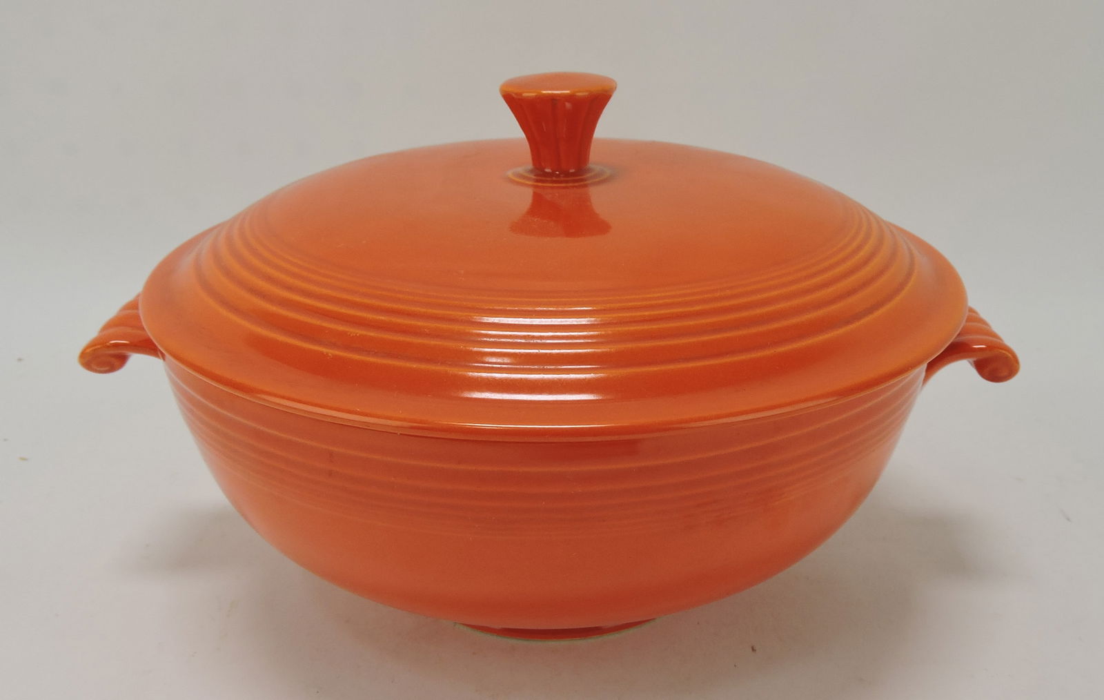 Fiesta casserole, red: .