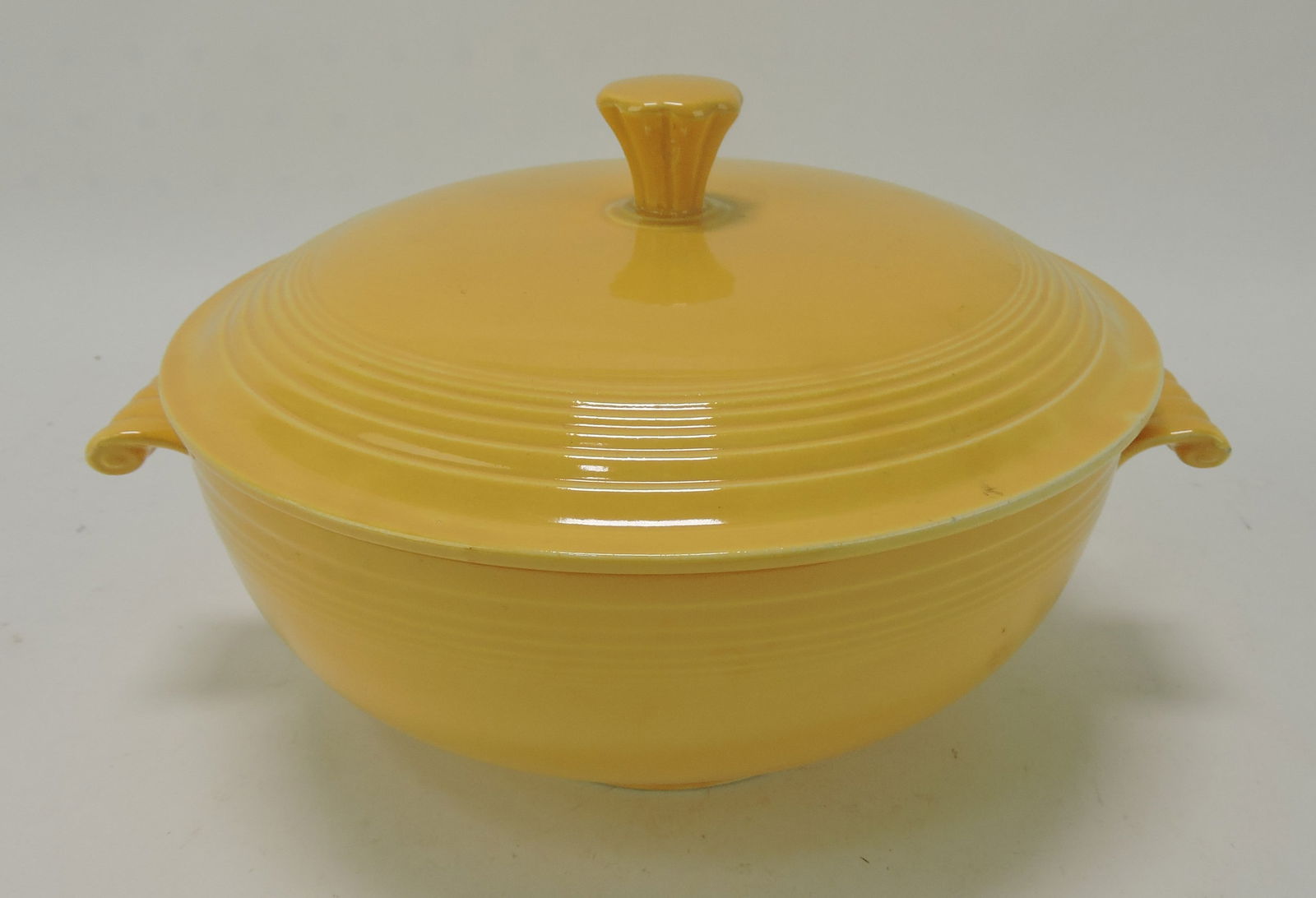 Fiesta casserole, yellow (1 of 1)