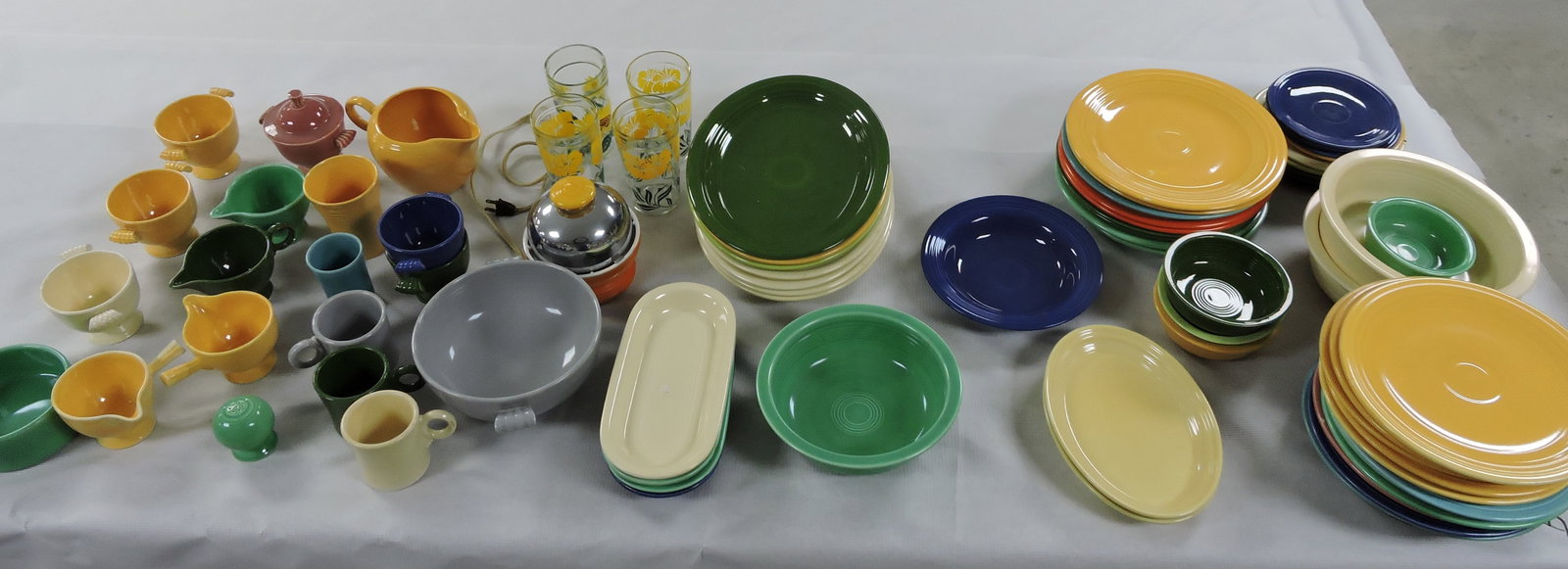 Fiesta and other lot of 77 pcs,: various condition