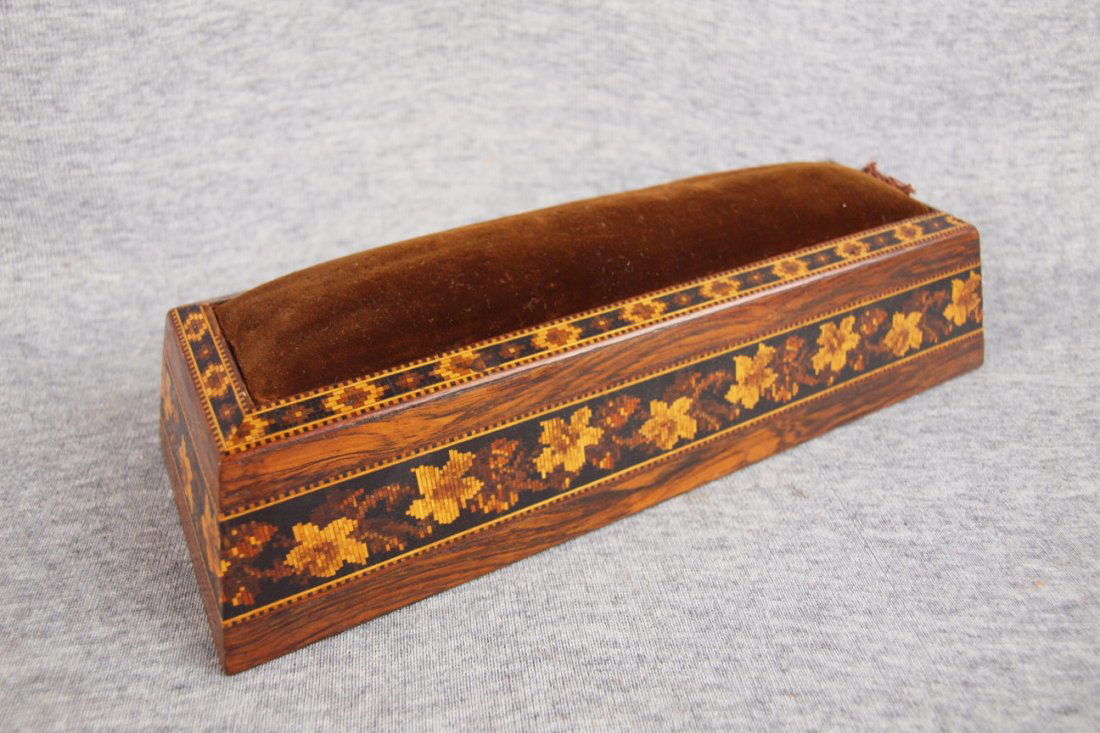 Tunbridge covered box with felt top, 9 1/2": Tunbridge covered box with felt top, 9 1/2"