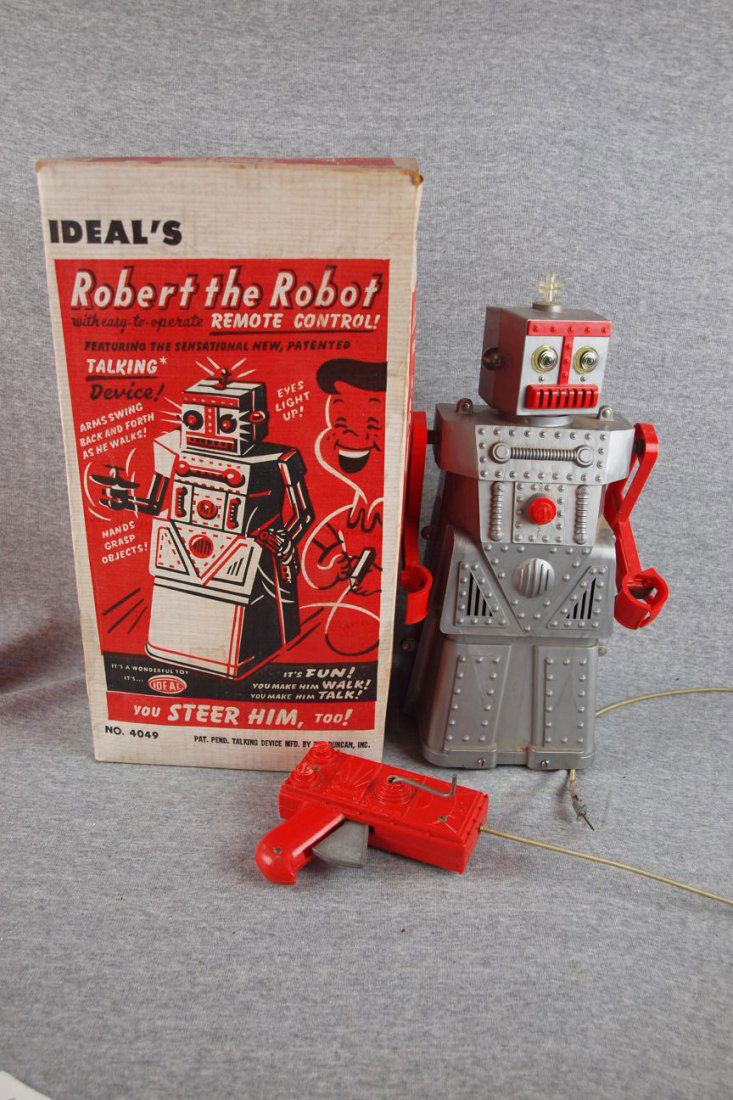 Ideal "Robert the Robot" with box, needs repair: Ideal "Robert the Robot" with box, needs repair