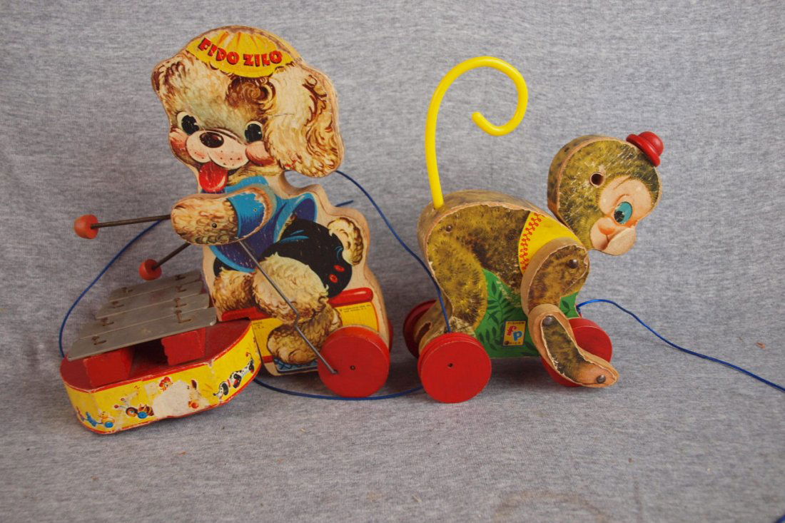 Fisher Price wood pull toys - Fido Zilo and Chatte: Fisher Price wood pull toys - Fido Zilo and Chatter Munk, some wear