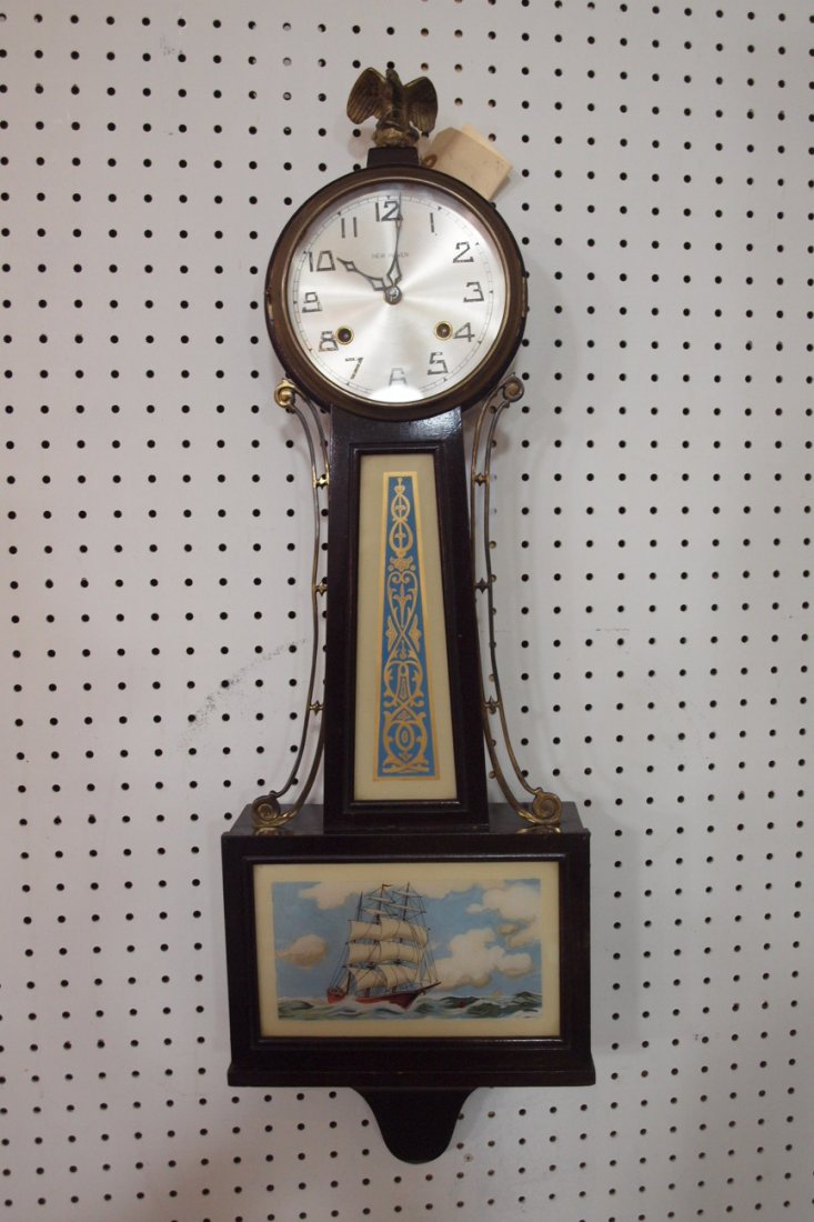 New Haven banjo clock, spring driven, time & stri: New Haven banjo clock, spring driven, time & strike, 33"