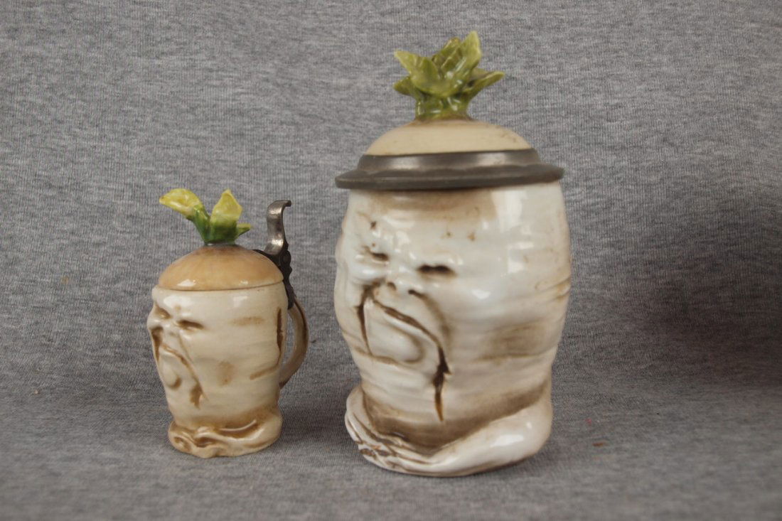 Musterschutz "Sad Radish" lot of 2 steins - 6" an: Musterschutz "Sad Radish" lot of 2 steins - 6" and 4"