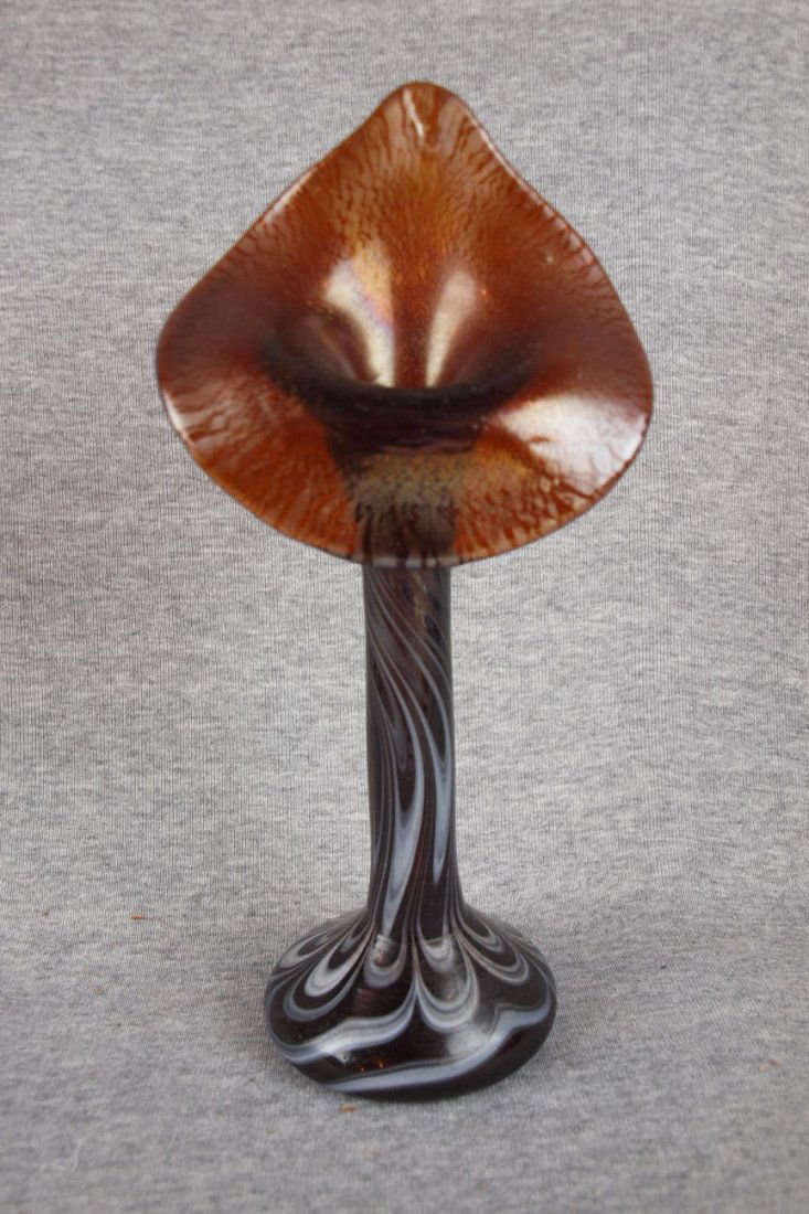 Loetz style art glass jack-in-the-pulpit vase, 11: Loetz style art glass jack-in-the-pulpit vase, 11"