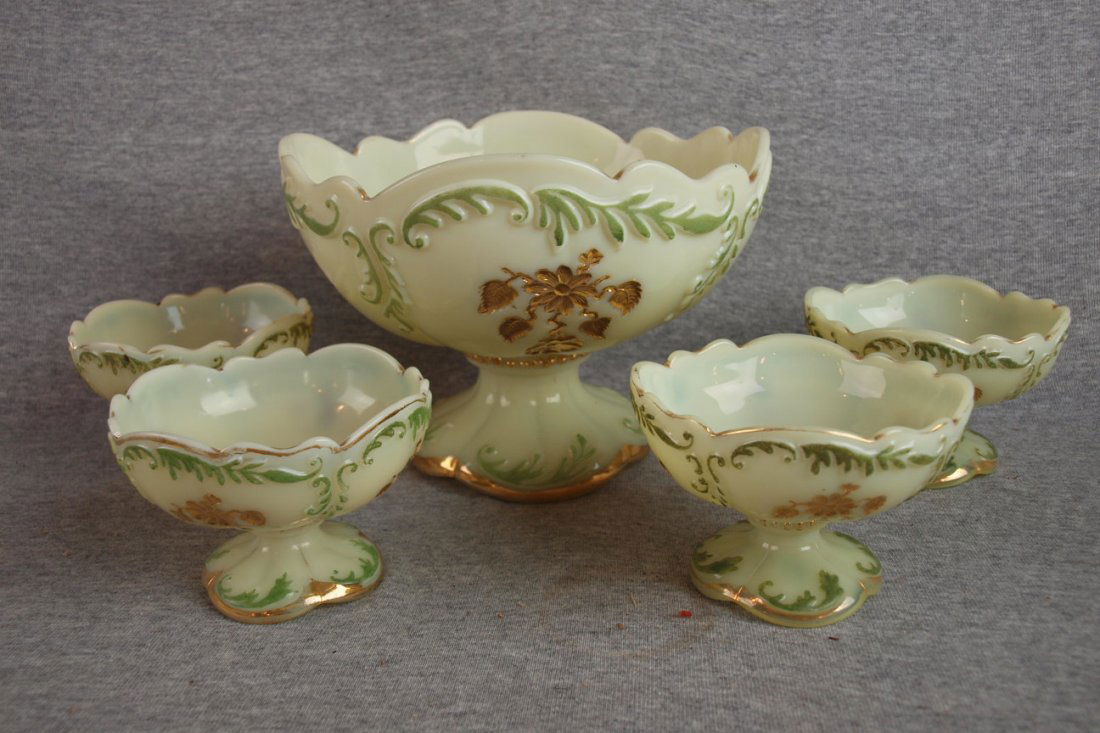 Intaglio custard glass 5 piece berry set with gree: Intaglio custard glass 5 piece berry set with green accent