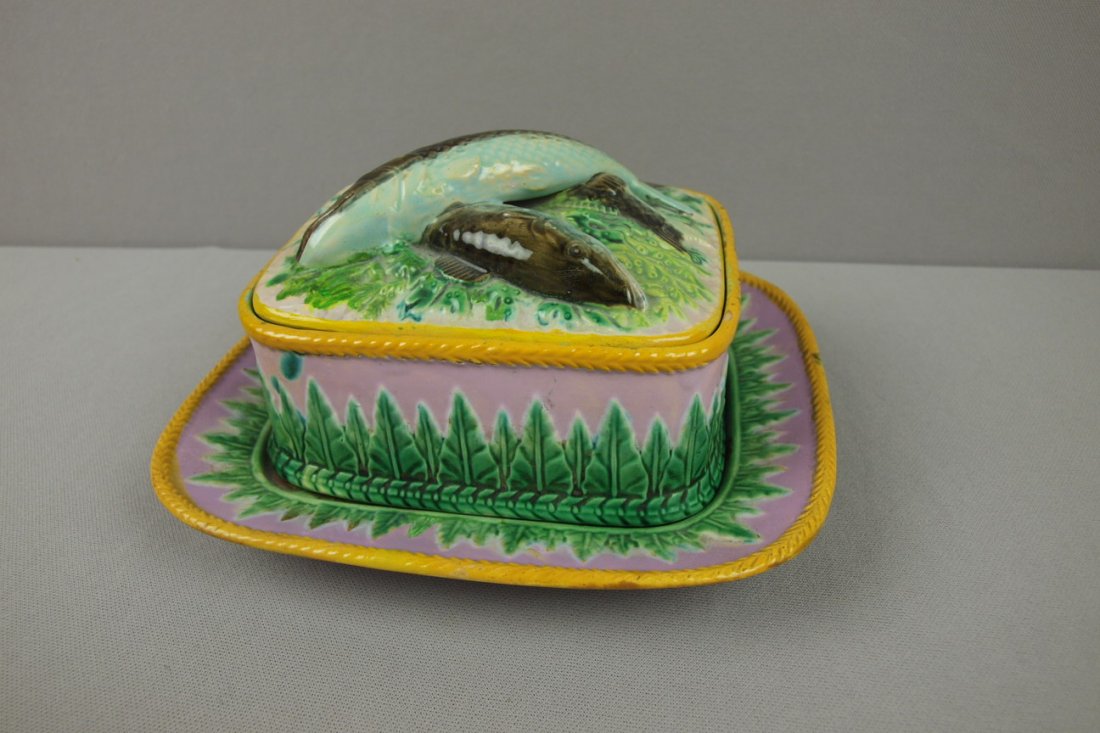 GEORGE JONES majolica pink sardine box and tray, r: GEORGE JONES majolica pink sardine box and tray, repair to box and lid