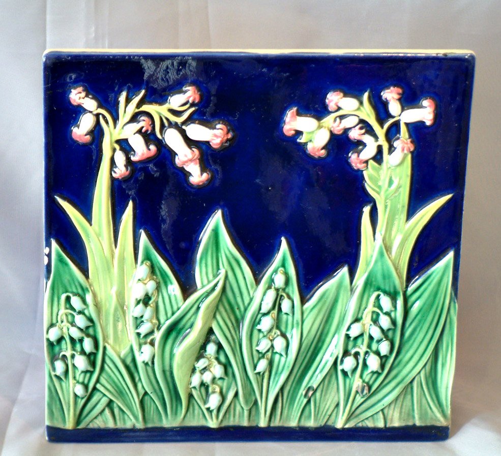 GEORGE JONES majolica cobalt lily of the valley 8: GEORGE JONES majolica cobalt lily of the valley 8" tile, great color and detail, shape no. 1890