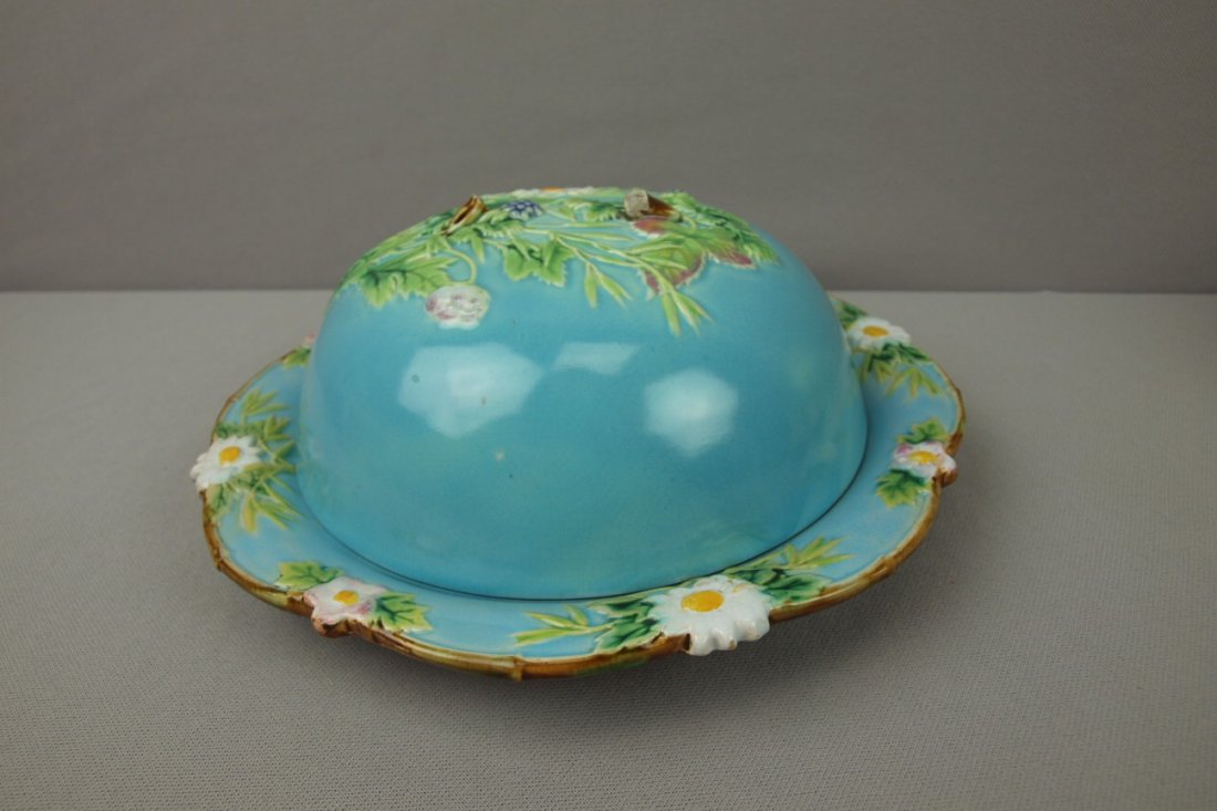 GEORGE JONES majolica berry and floral covered mu: GEORGE JONES majolica berry and floral covered muffin dish with great color, lacking handle to cover, 9 1/2"d