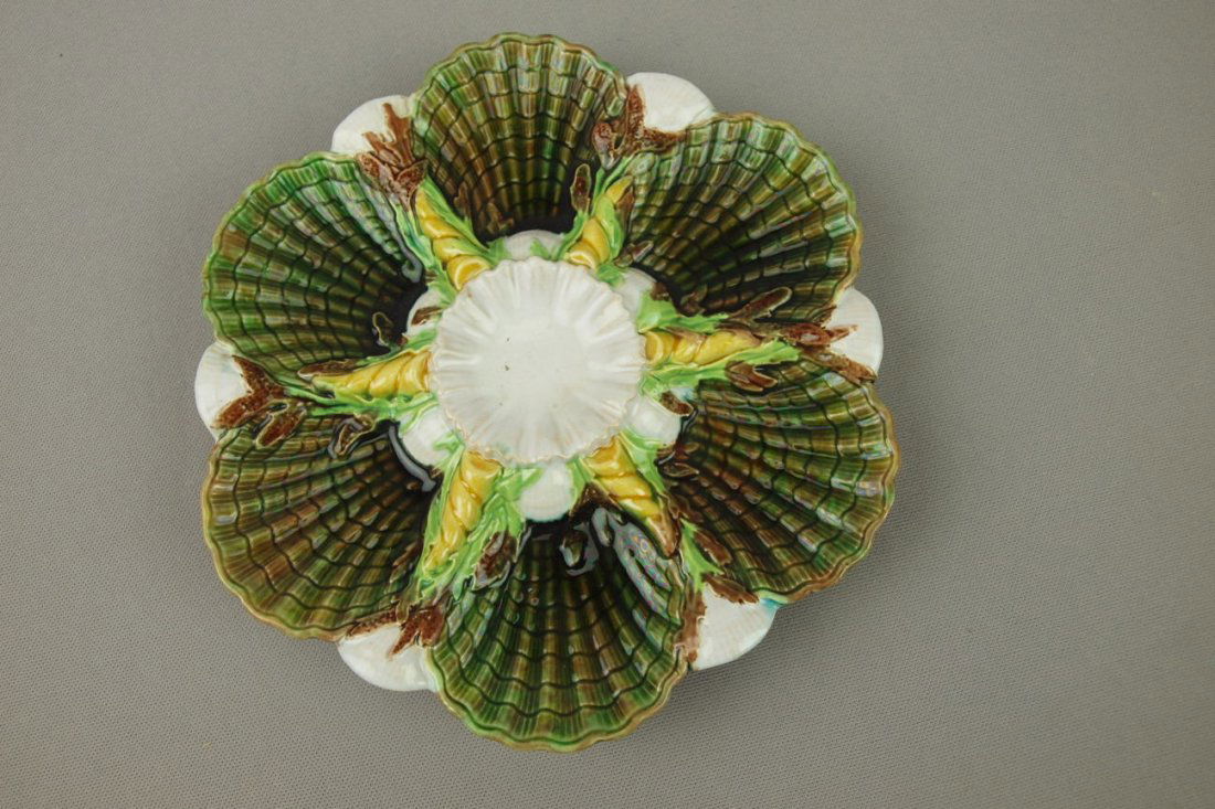 GEORGE JONES majolica 6 well mottled oyster plate: GEORGE JONES majolica 6 well mottled oyster plate, 8 3/4" ref: Karsnitz p. 50