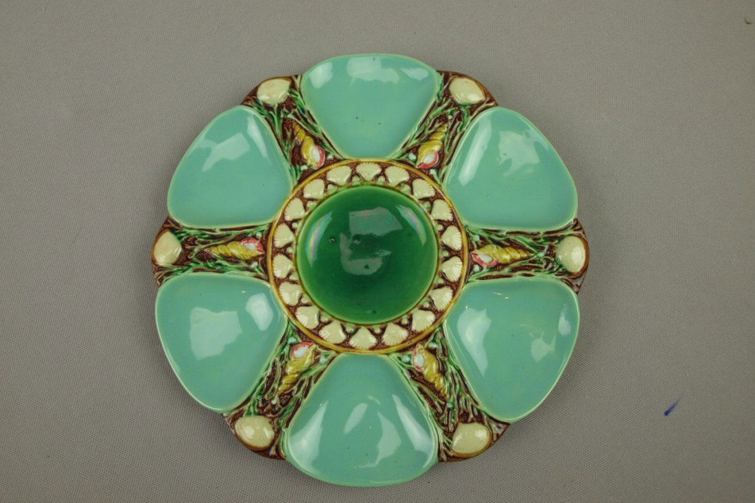 MINTON majolica 6 well seamist green oyster plate: MINTON majolica 6 well seamist green oyster plate, shape no. 1323, 9", ref: Karsnitz p. 52