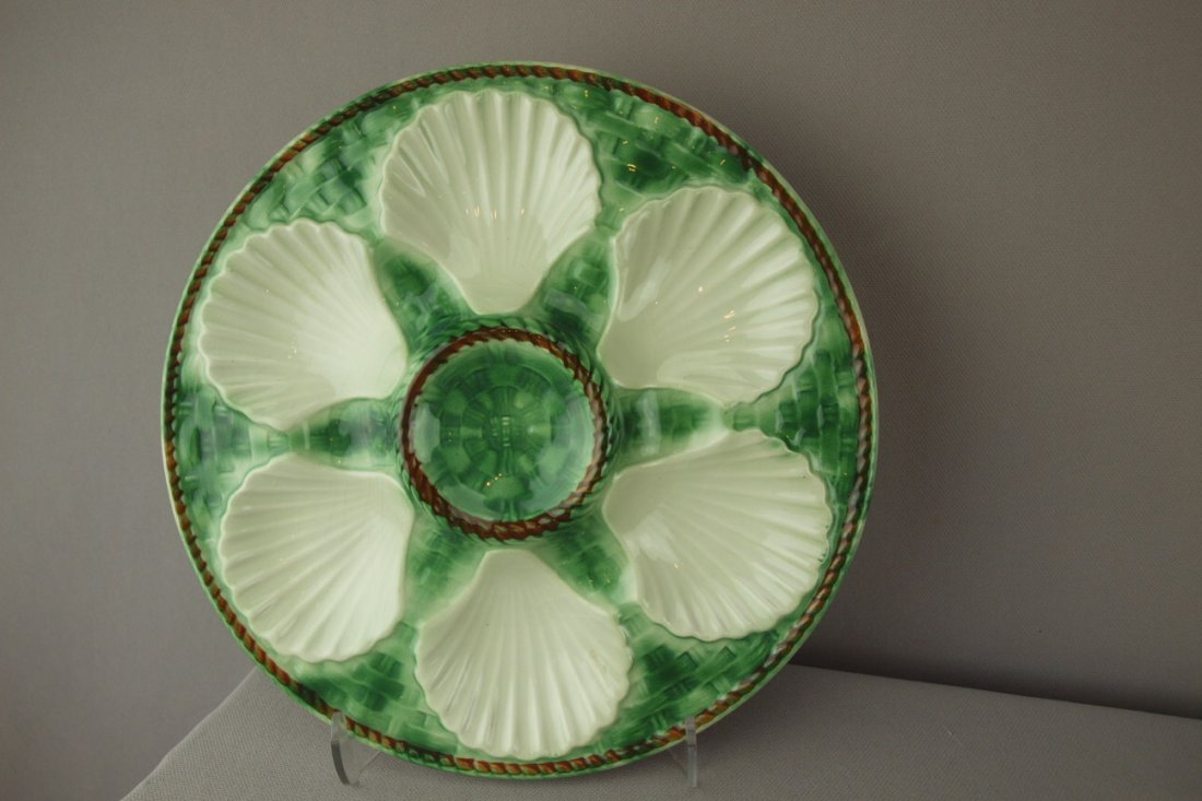 Longchamp majolica 6 well basketweave oyster plat: Longchamp majolica 6 well basketweave oyster plate, ref: Karsnitz p. 20, 9 1/2"