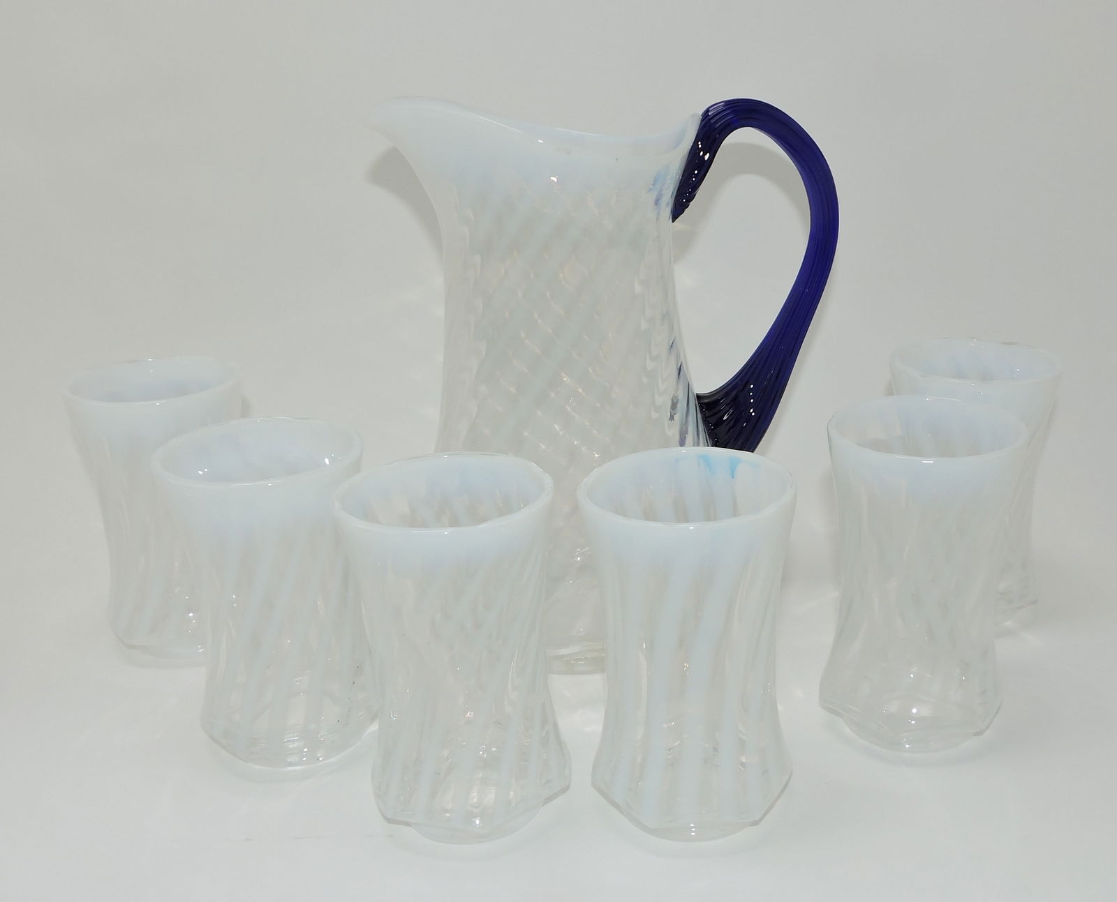 Fenton opalescent swirl 7 pc water set (1 of 1)