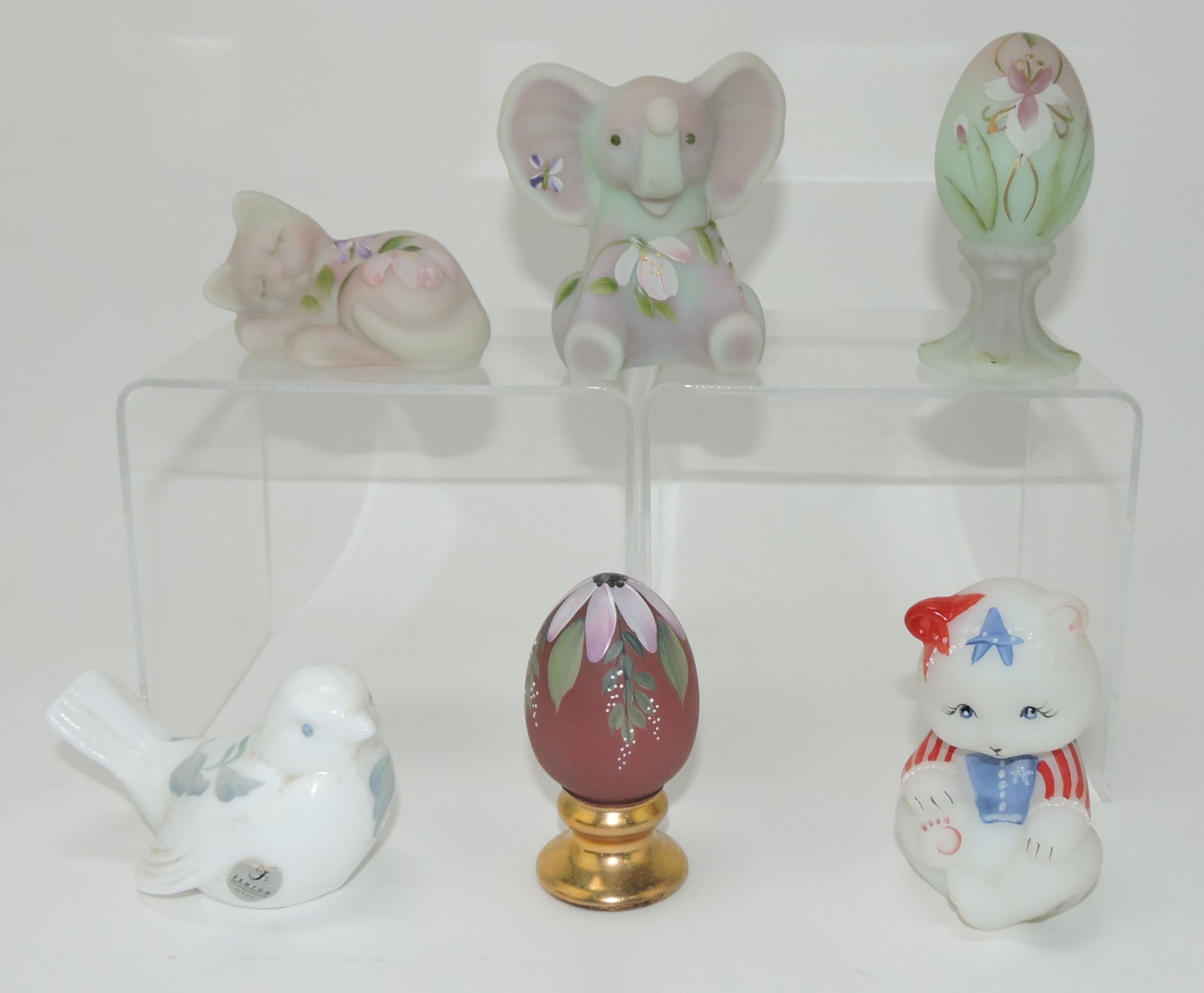 Fenton lot of 6 animals and eggs (1 of 1)