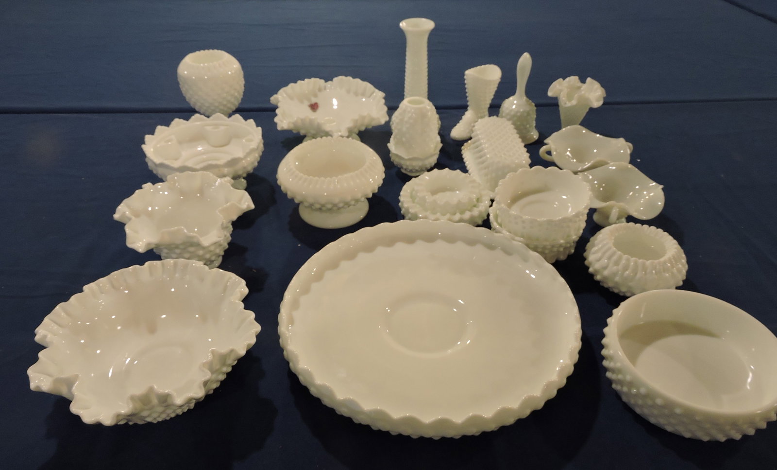 Fenton lot of 21 pcs of milk glass hobnail: .