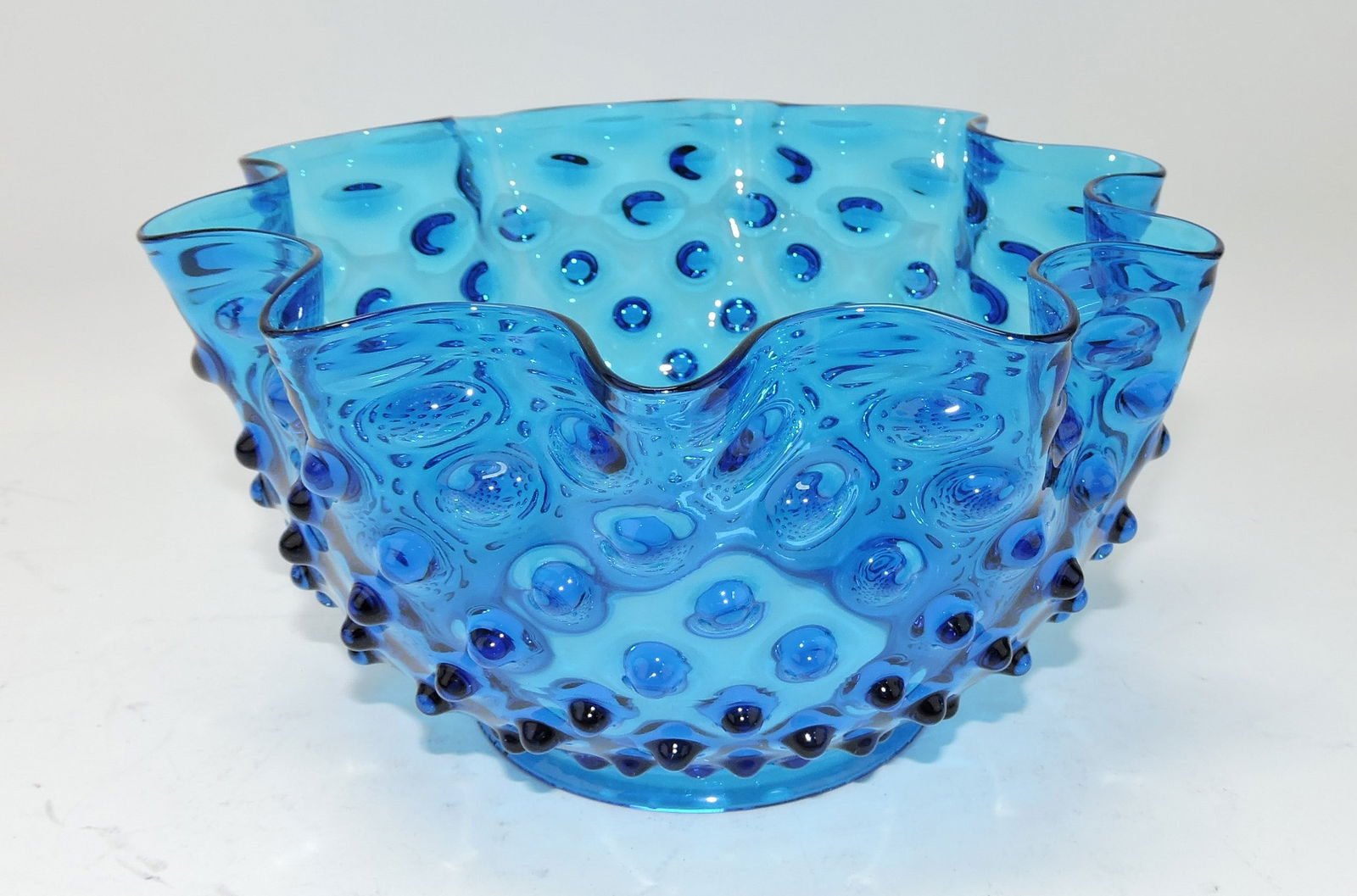 Hobbs blue sapphire hobnail (1 of 1)