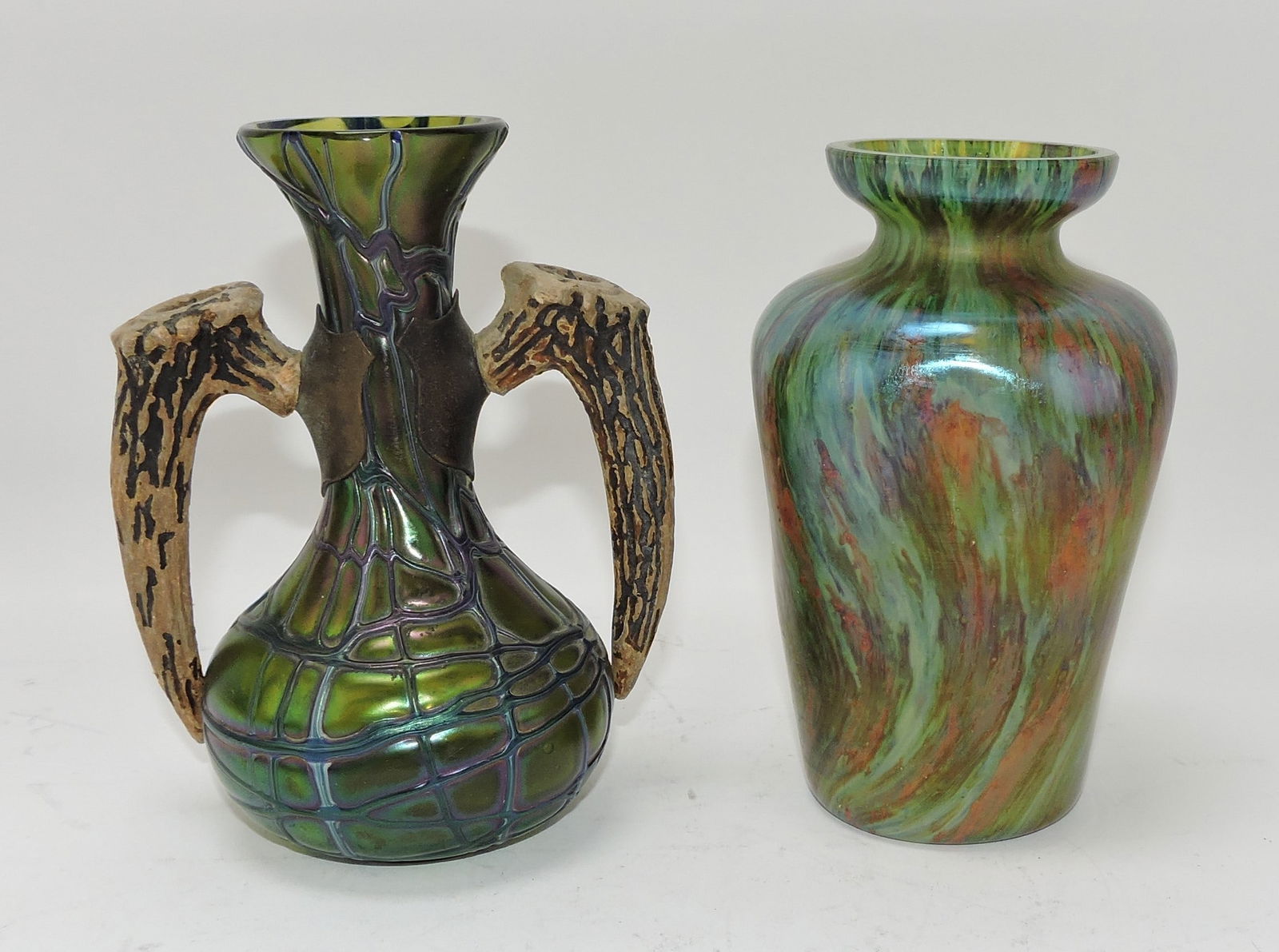 Lot of 2 art glass vases, 6": .