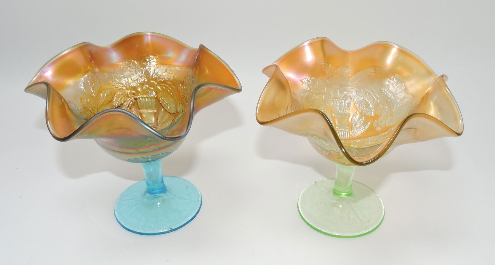 Fenton carnival glass lot of 2 Peacock (1 of 1)