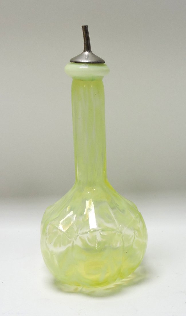 Fenton topaz vaseline opalescent (1 of 1)