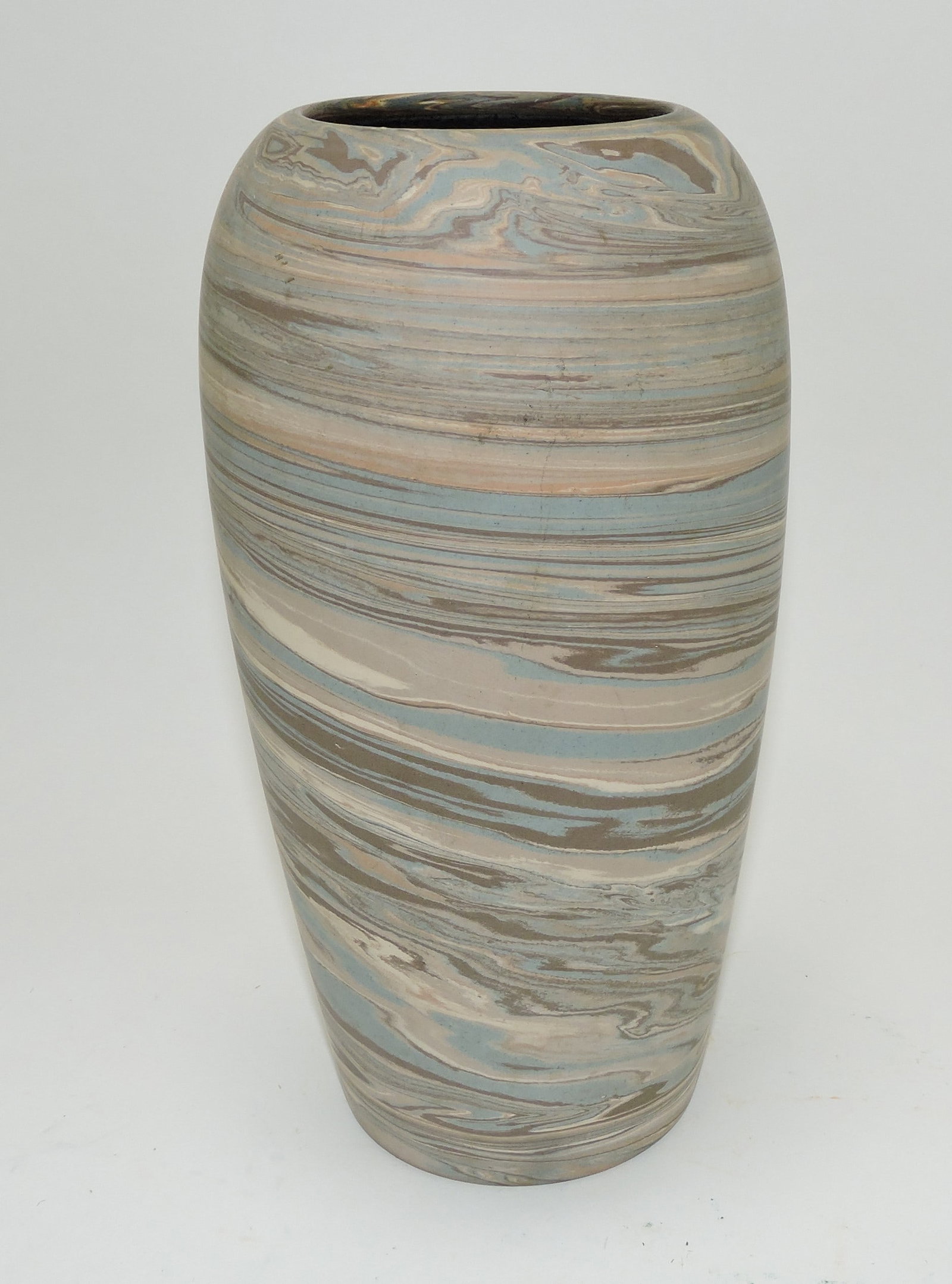 Niloak Mission Swirl 9 1/2" vase: .
