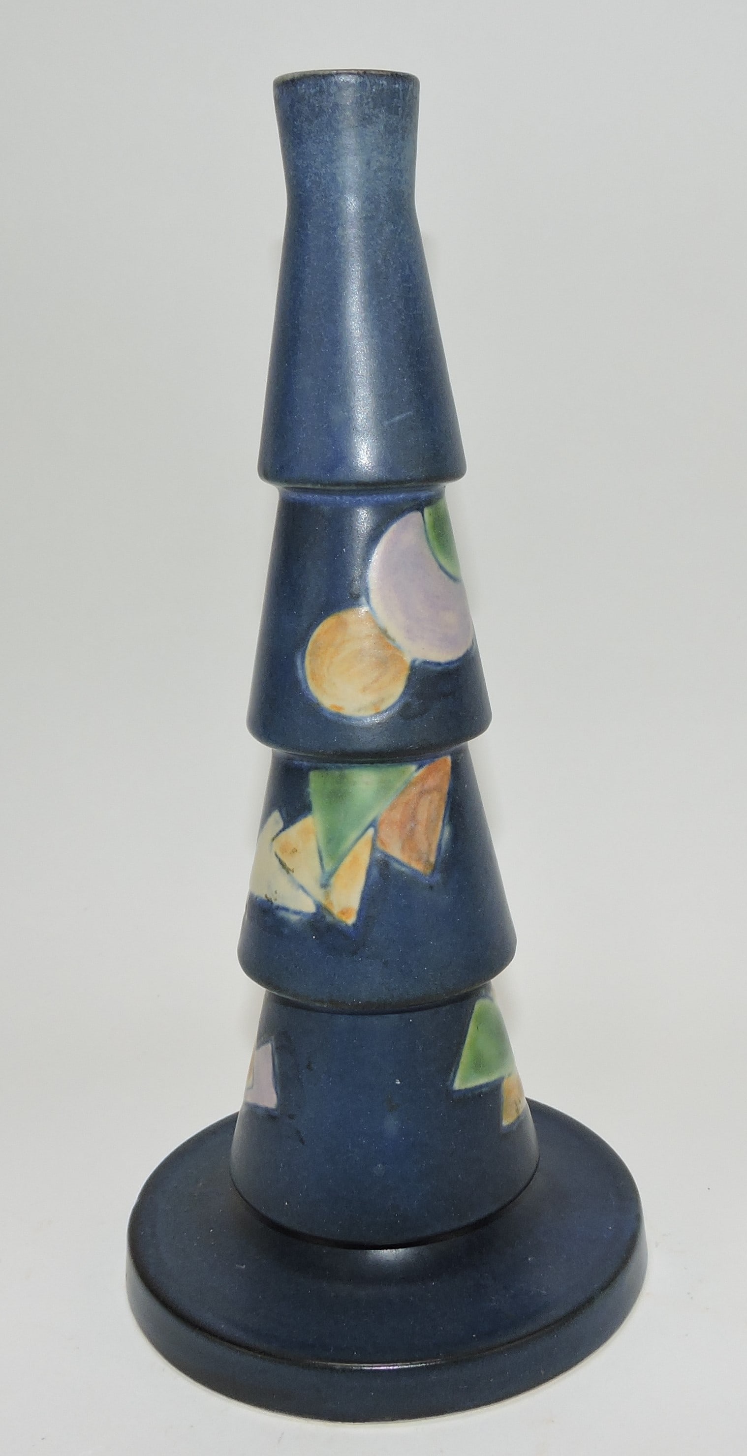 Roseville Futura blue Christmas Tree: vase, 10 1/2", 390-10