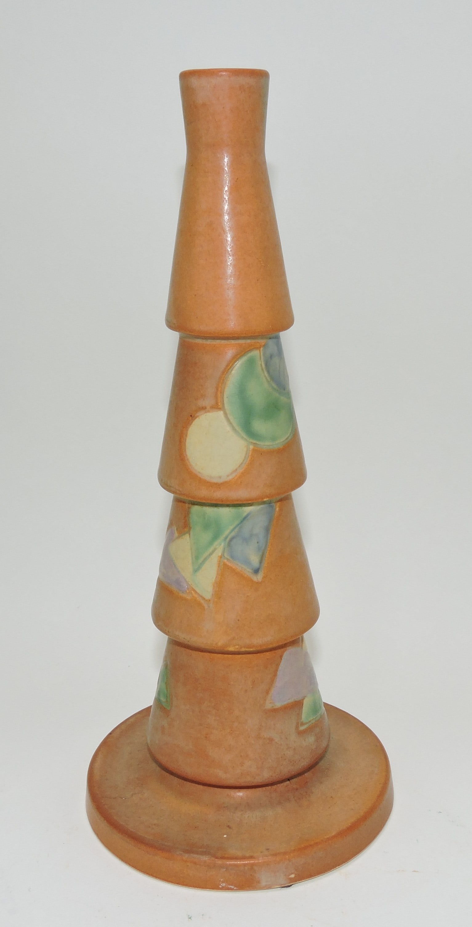 Roseville Futura brown Christmas Tree: vase, 10 1/2", 390-10