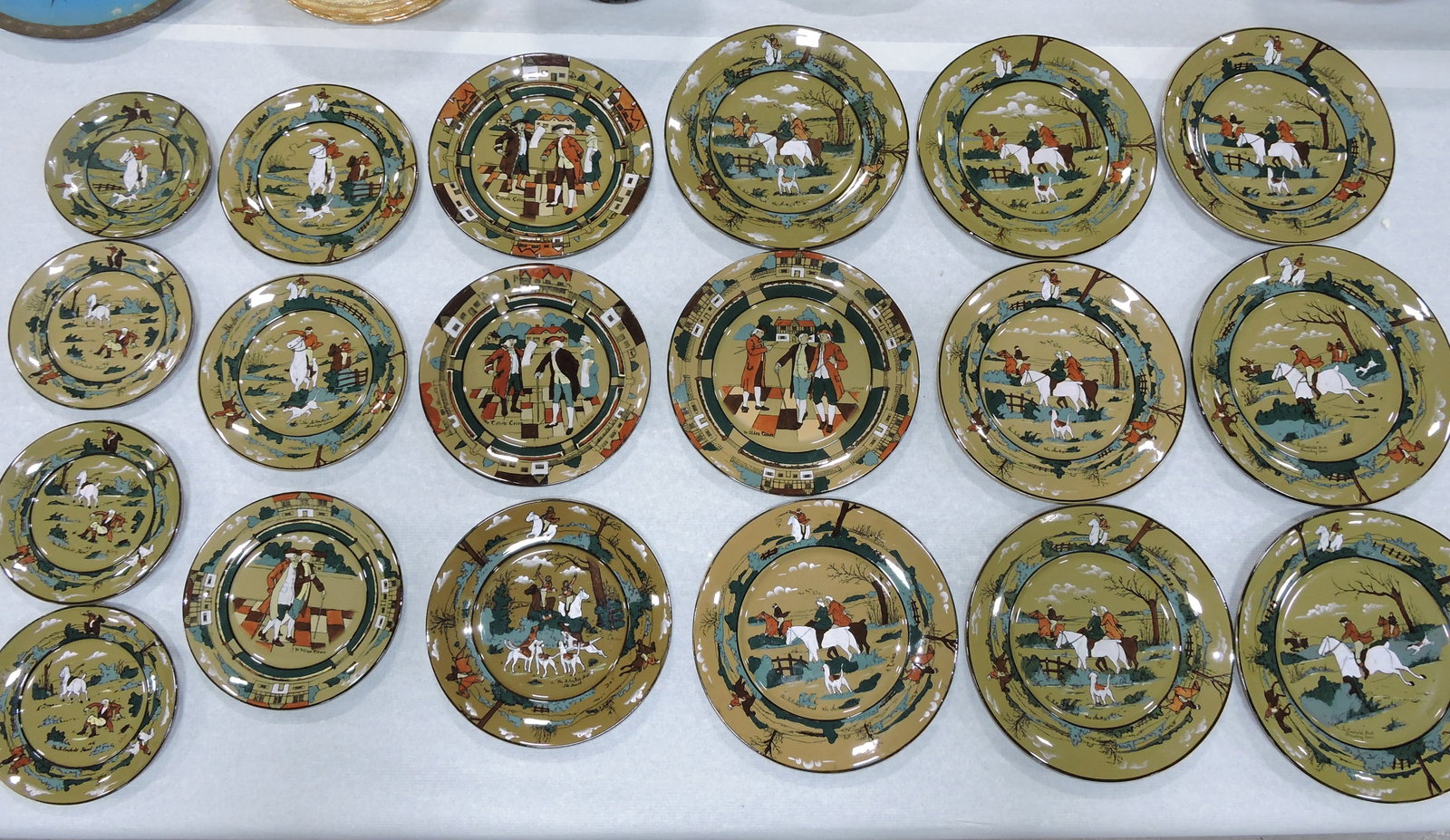 Buffalo Pottery Deldare Ware lot of: 19 plates, 6 1/2 to 10"