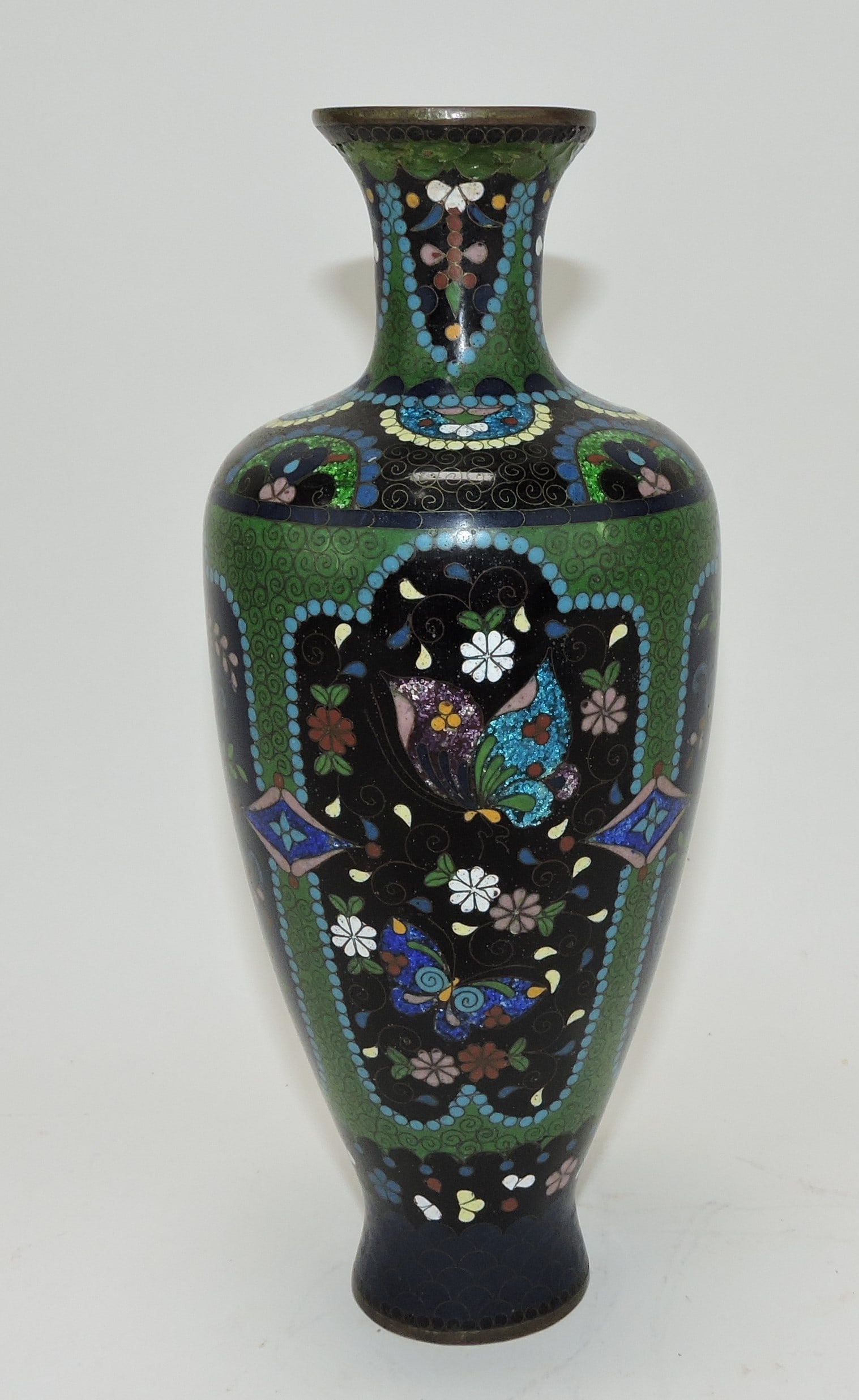 Cloisonne 10" vase: .