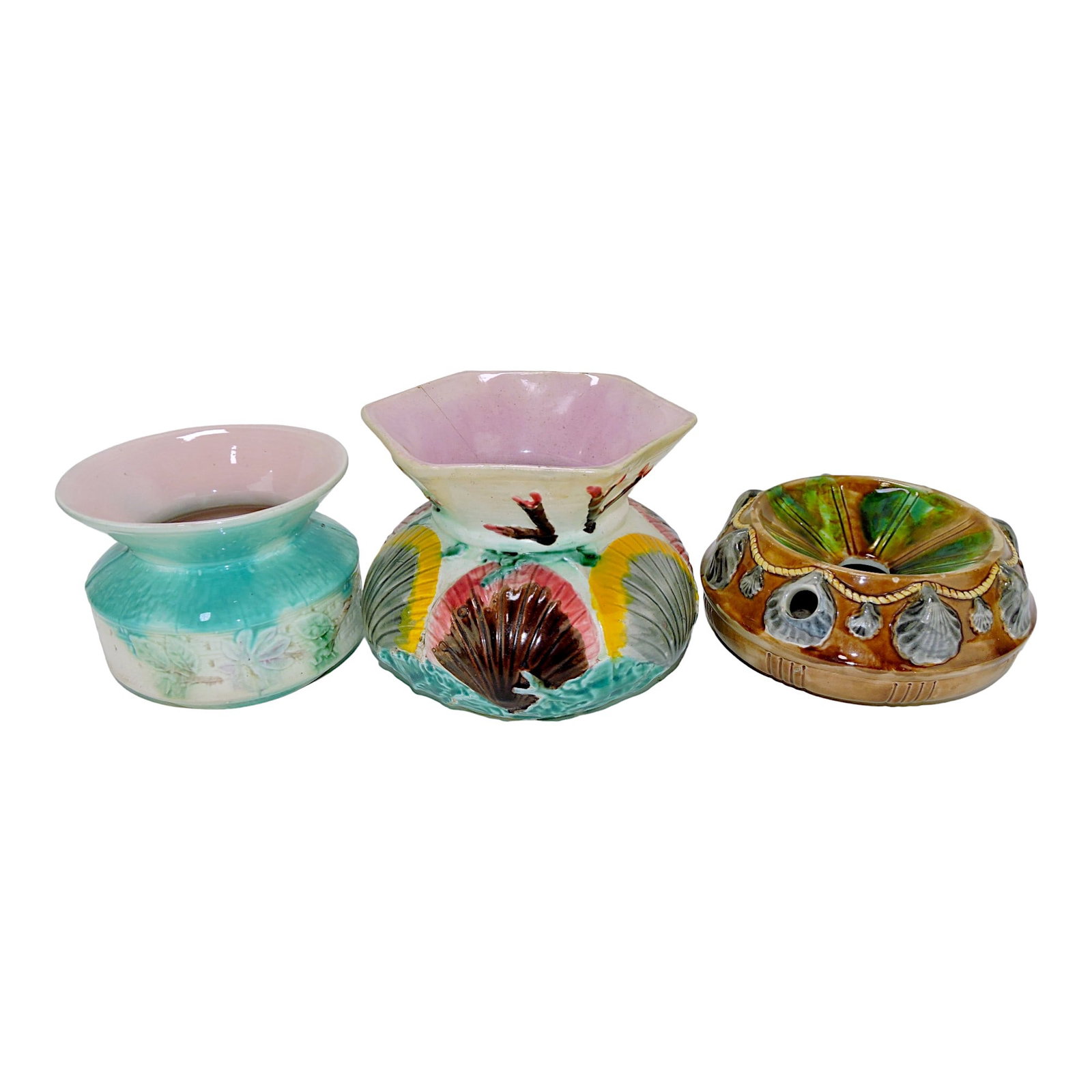 Majolica lot of 3 spittoons, various: condition