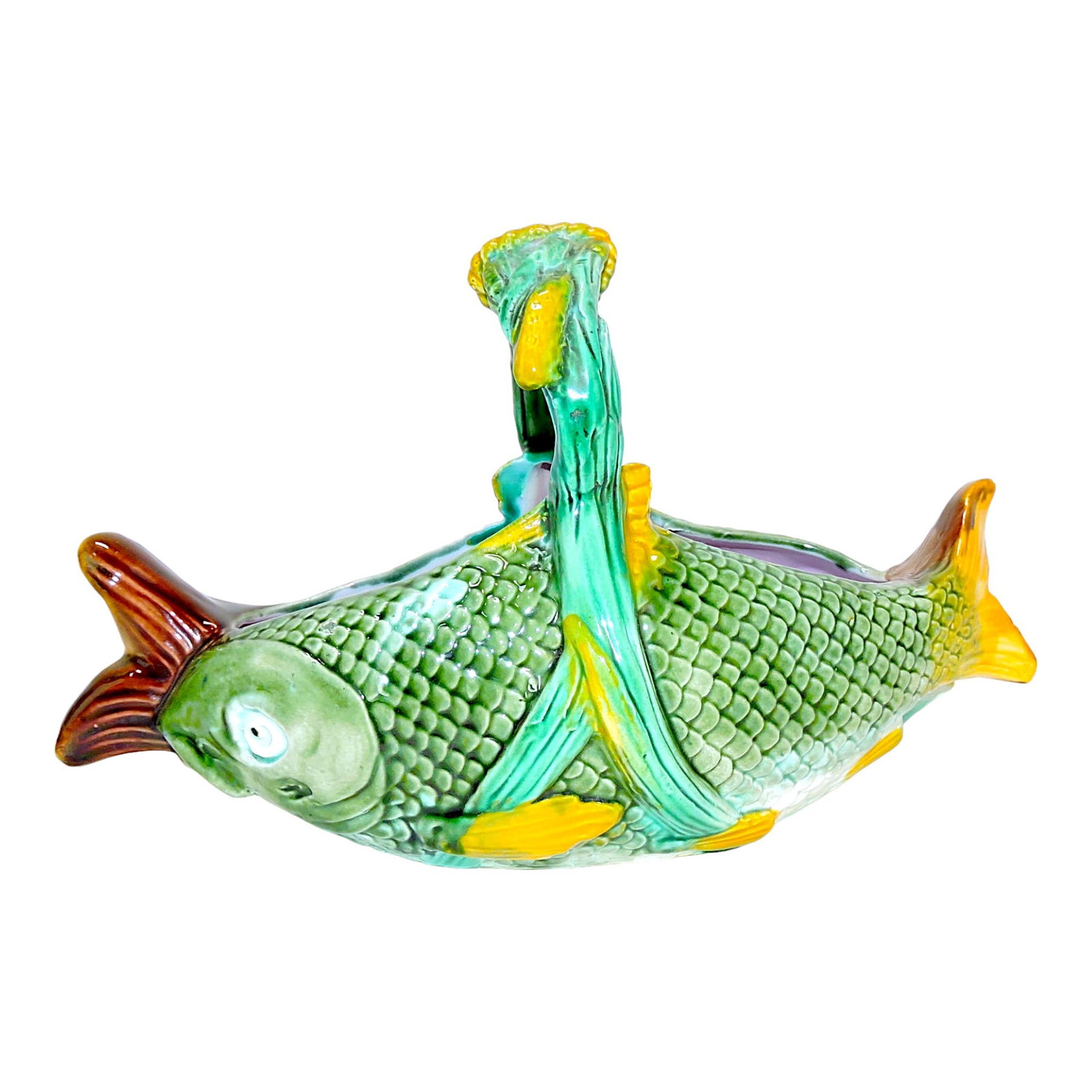 Majolica fish basket with seaweed (1 of 1)