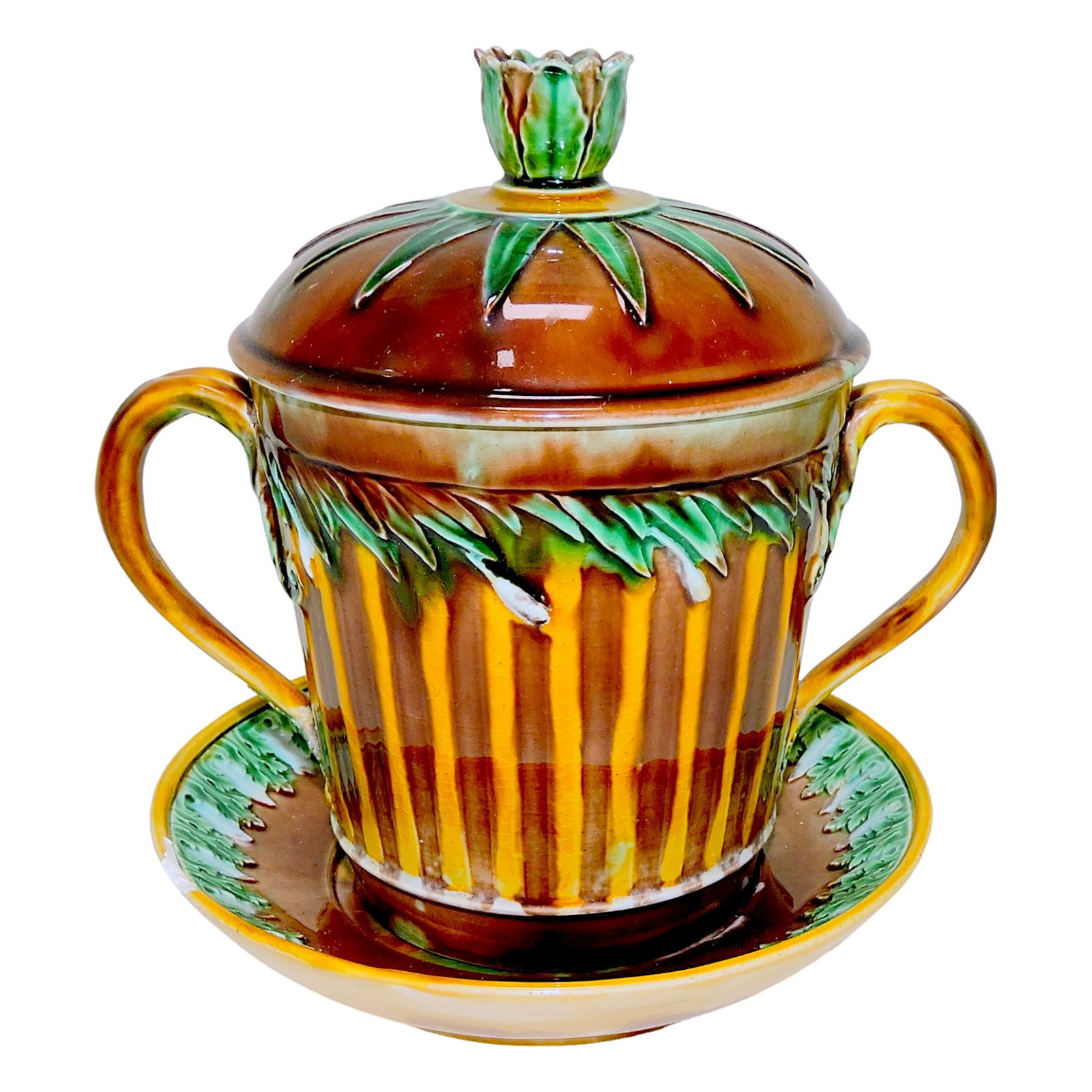 Wedgwood majolica twin handled: covered jar with underplate with leaf finial handle, 5", rim chip to tray
