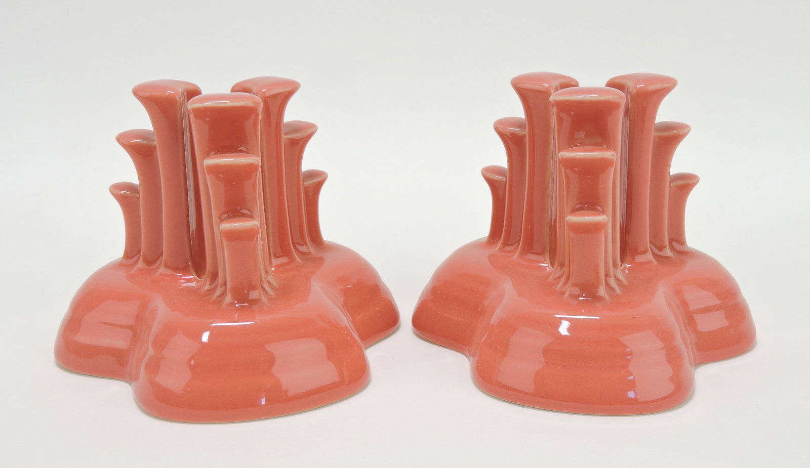 Fiesta Post 86 pair of pyramid candle: holders, flamingo, 22/500