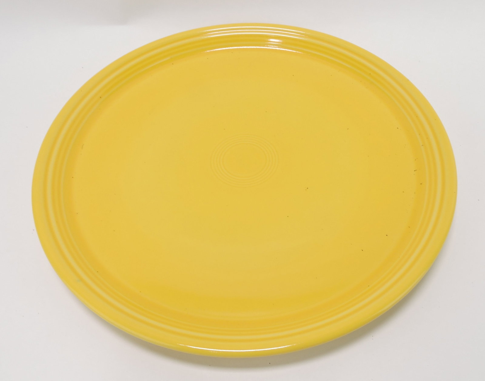 Fiesta Post 86 15" pizza tray, sunflower: .