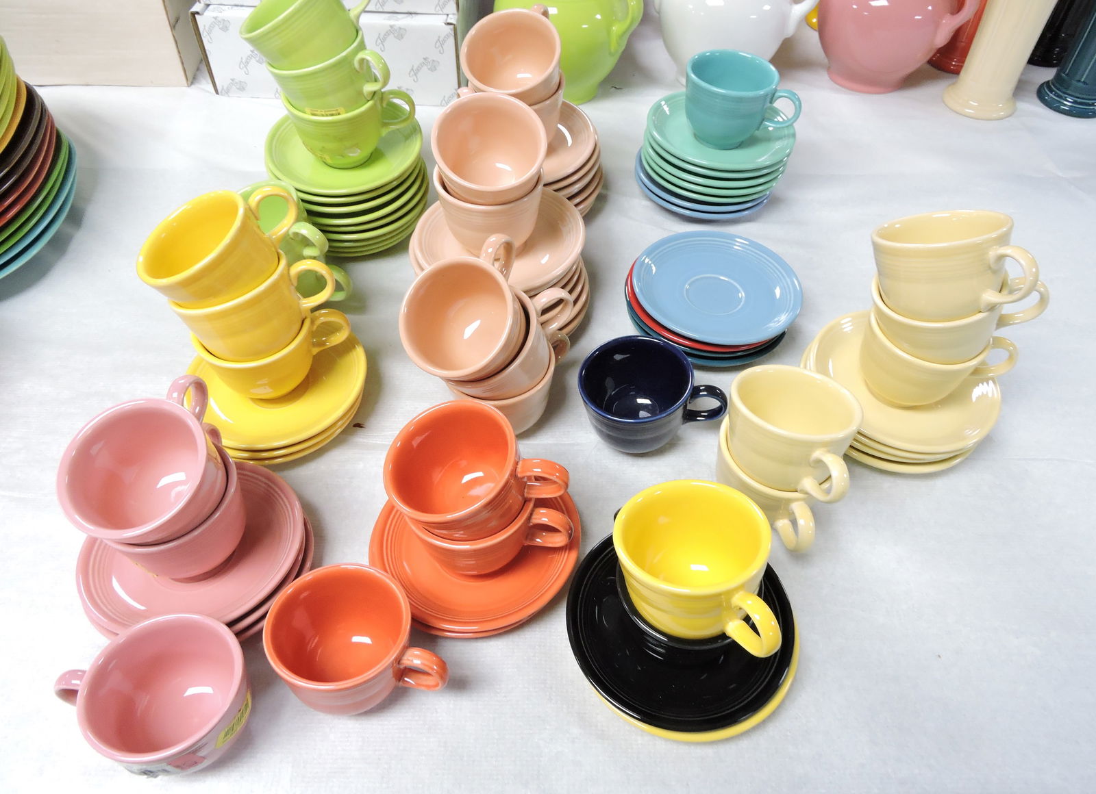 Fiesta Post 86 large lot of cups & saucers (1 of 1)