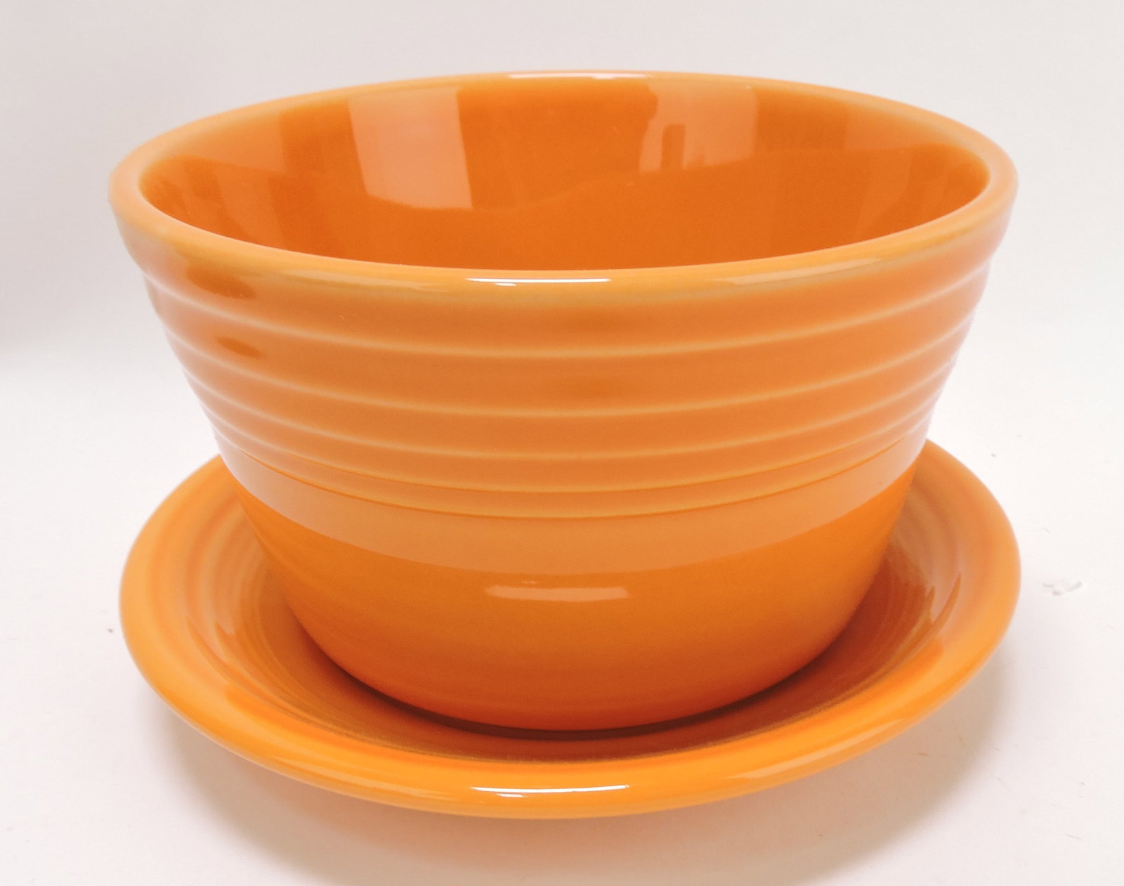 Fiesta Post 86 flower pot and saucer,: tangerine