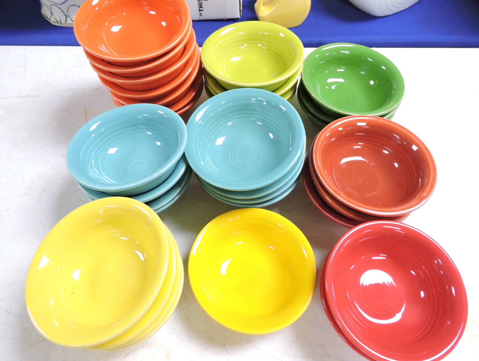 Fiesta Post 86 lot of 32 - 4 3/4" bowls: .