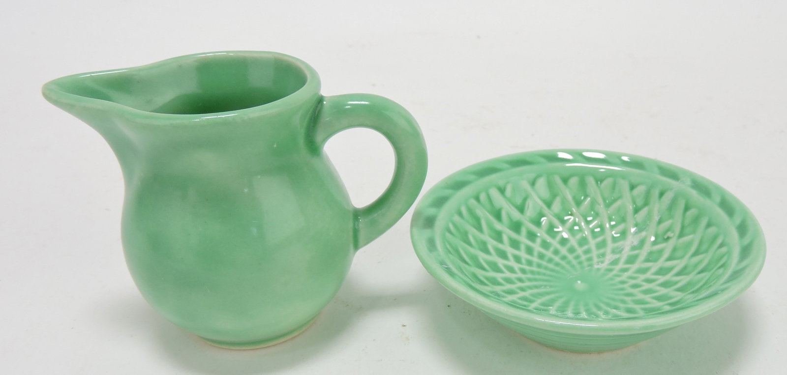 Harlequin individual creamer and nut cup: set, green
