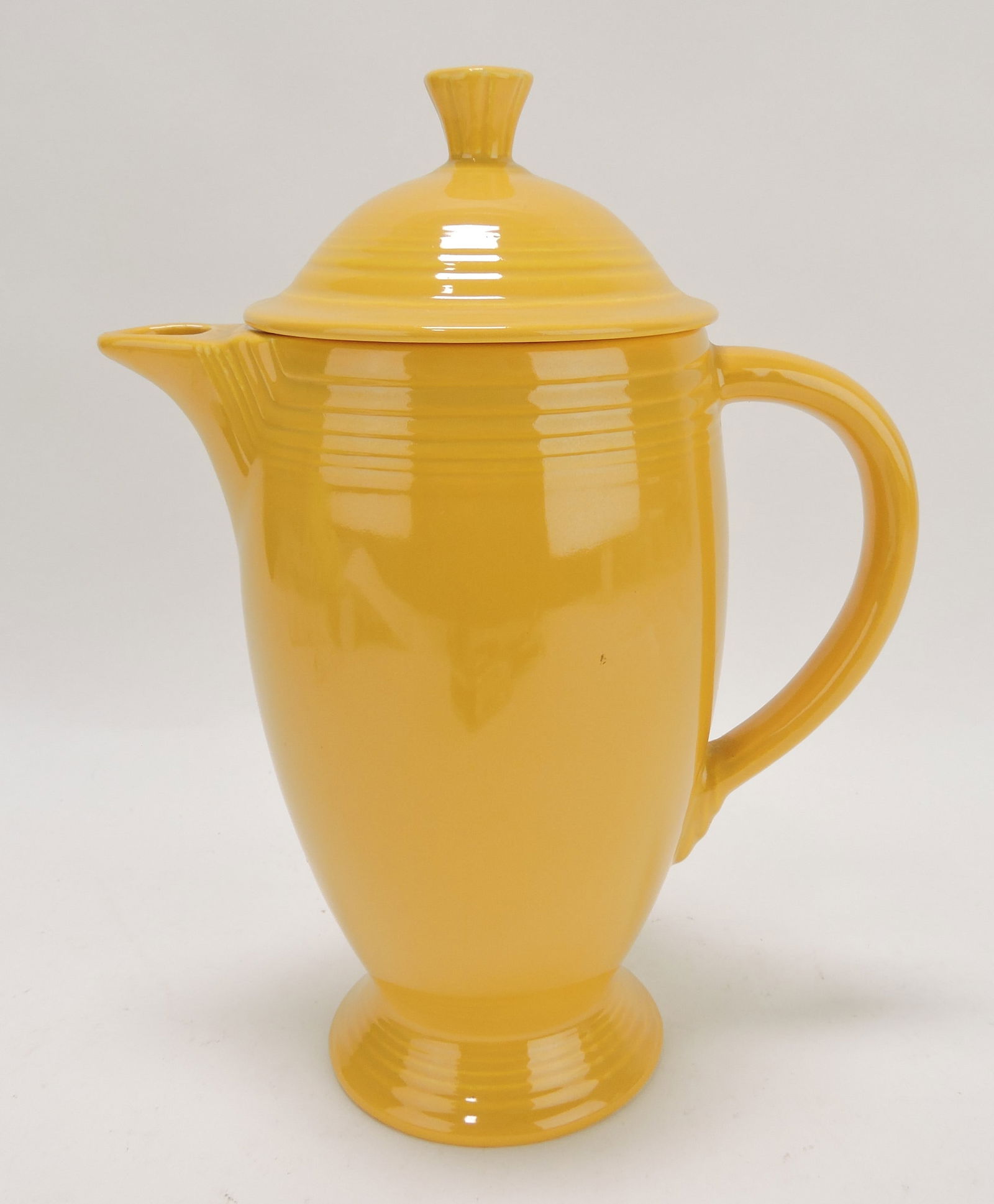Fiesta coffee pot, yellow (1 of 1)